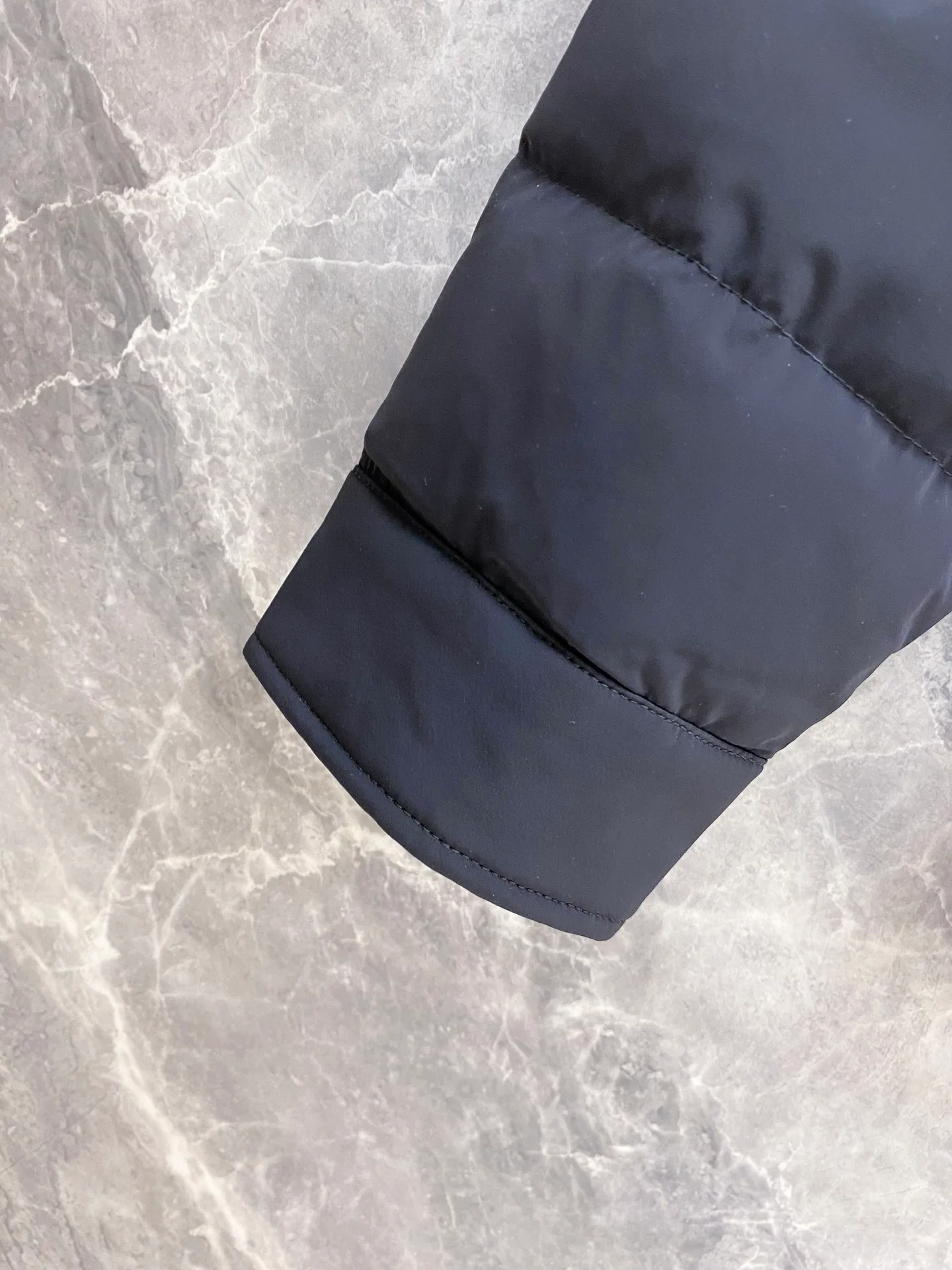 Куртки И Пуховики Мужские Moncler 619056