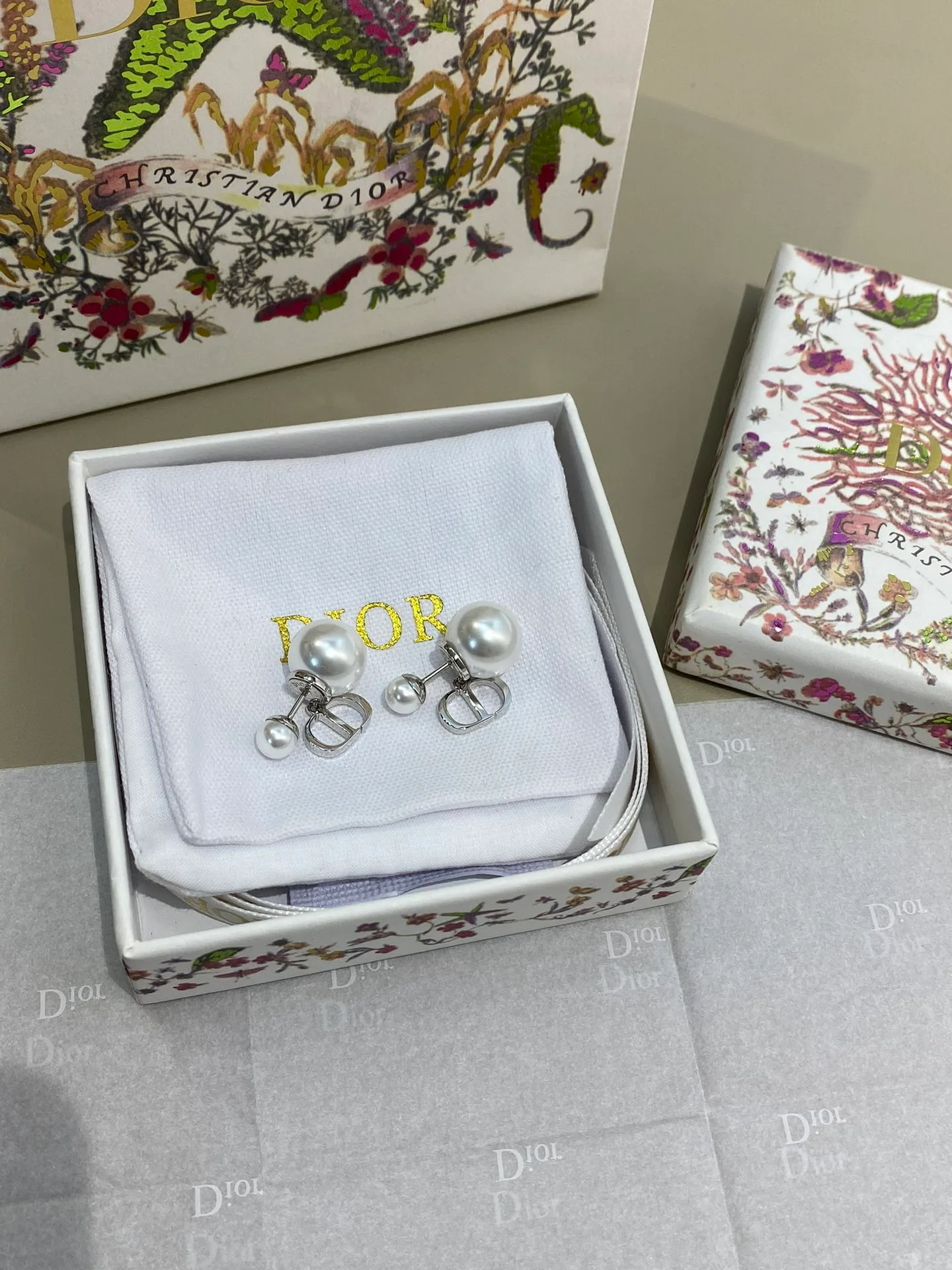 Бижутерия Christian Dior 18656359