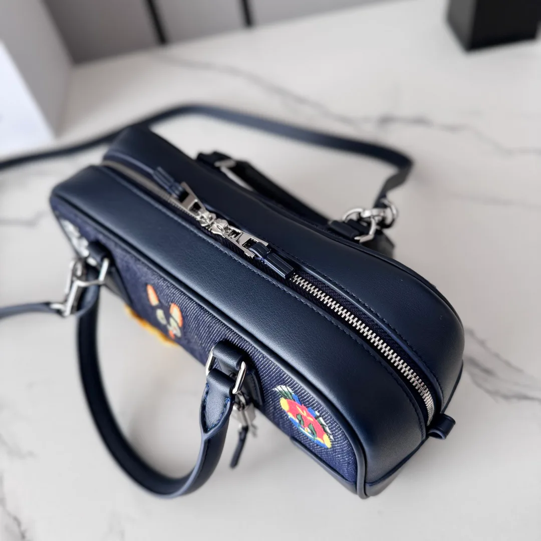 Классические Сумки Женские Loewe 13174371