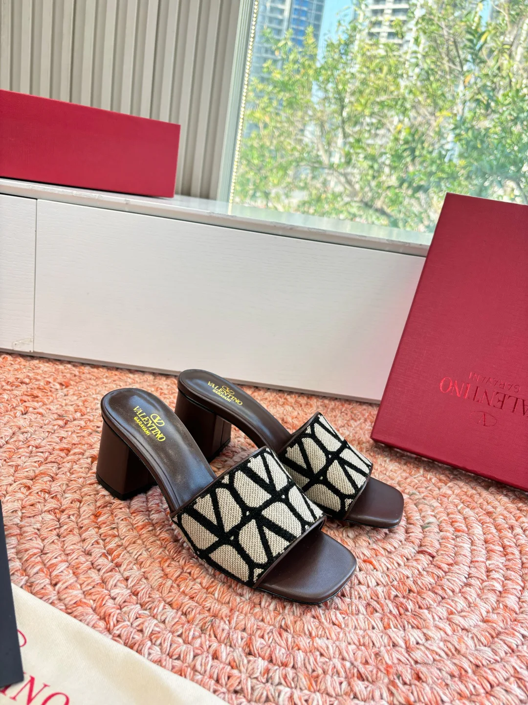 Шлепанцы Женские Valentino 1410489