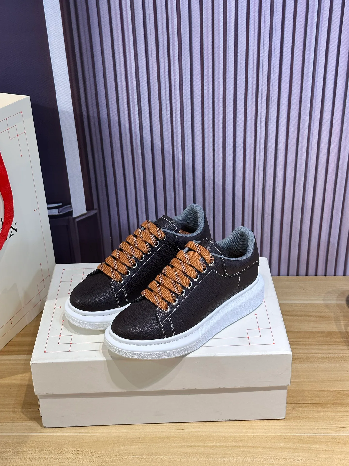 Кроссовки Женские Alexander Mcqueen 3470451