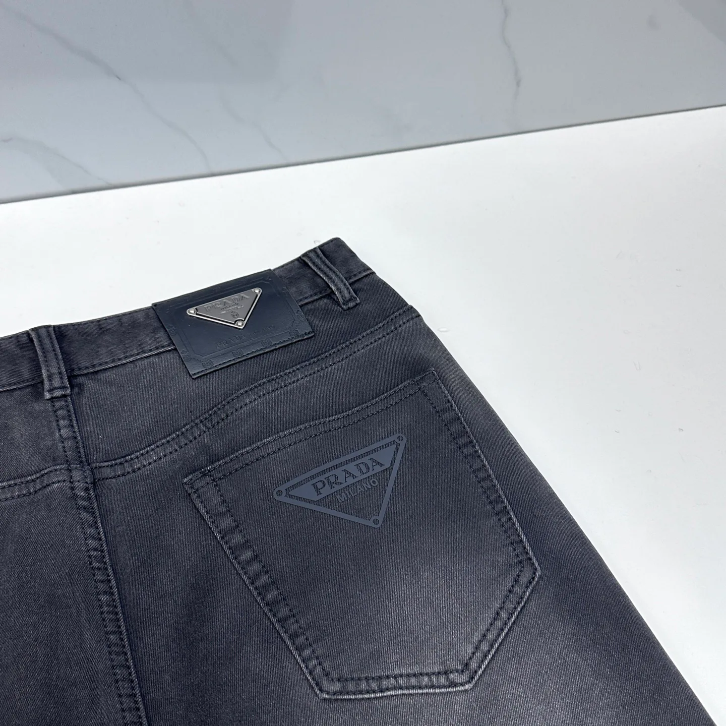 Джинсы Мужские Prada 13118917