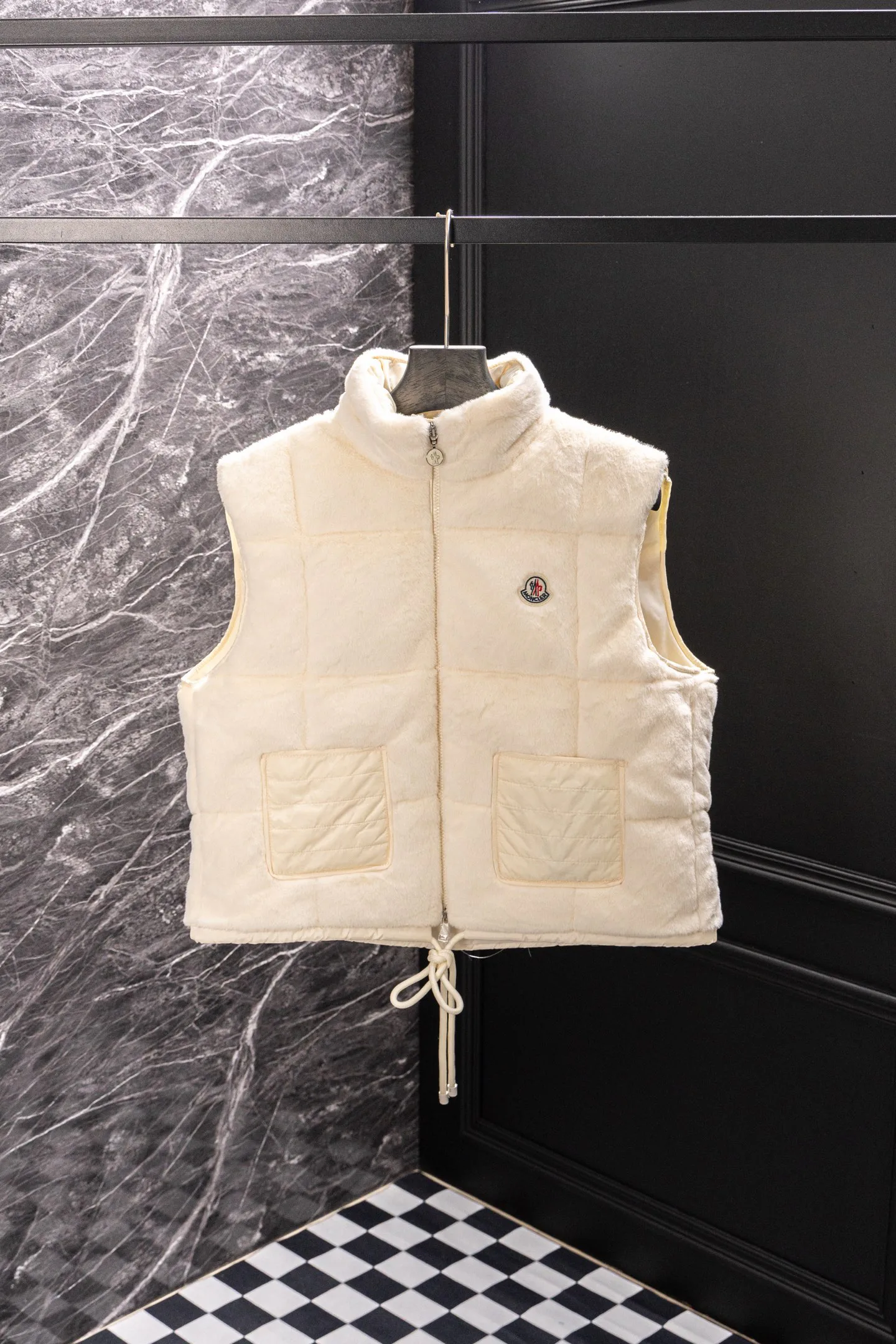 Жилеты Женские Moncler 18507218