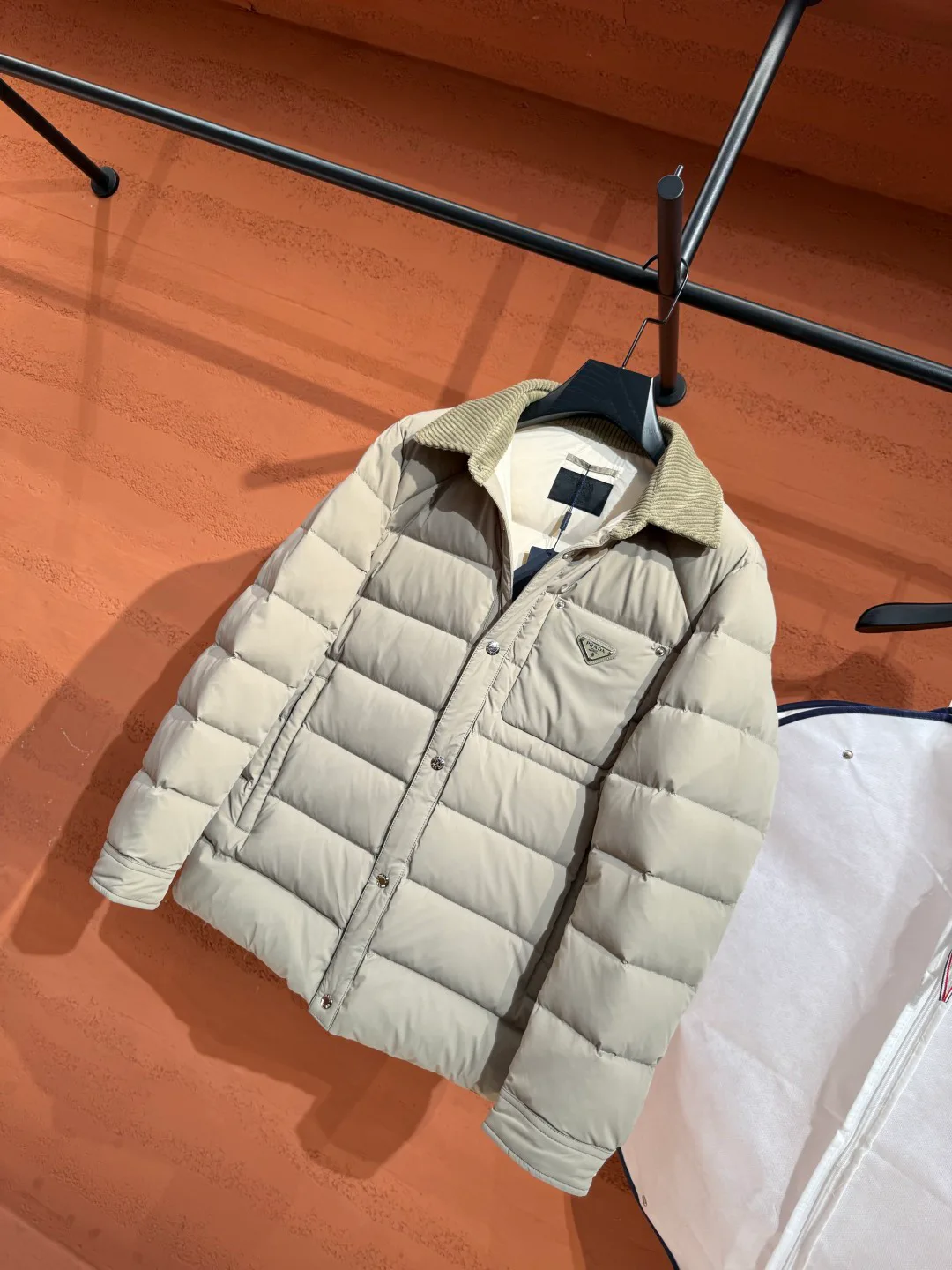 Куртки И Пуховики Женские Prada 18387797