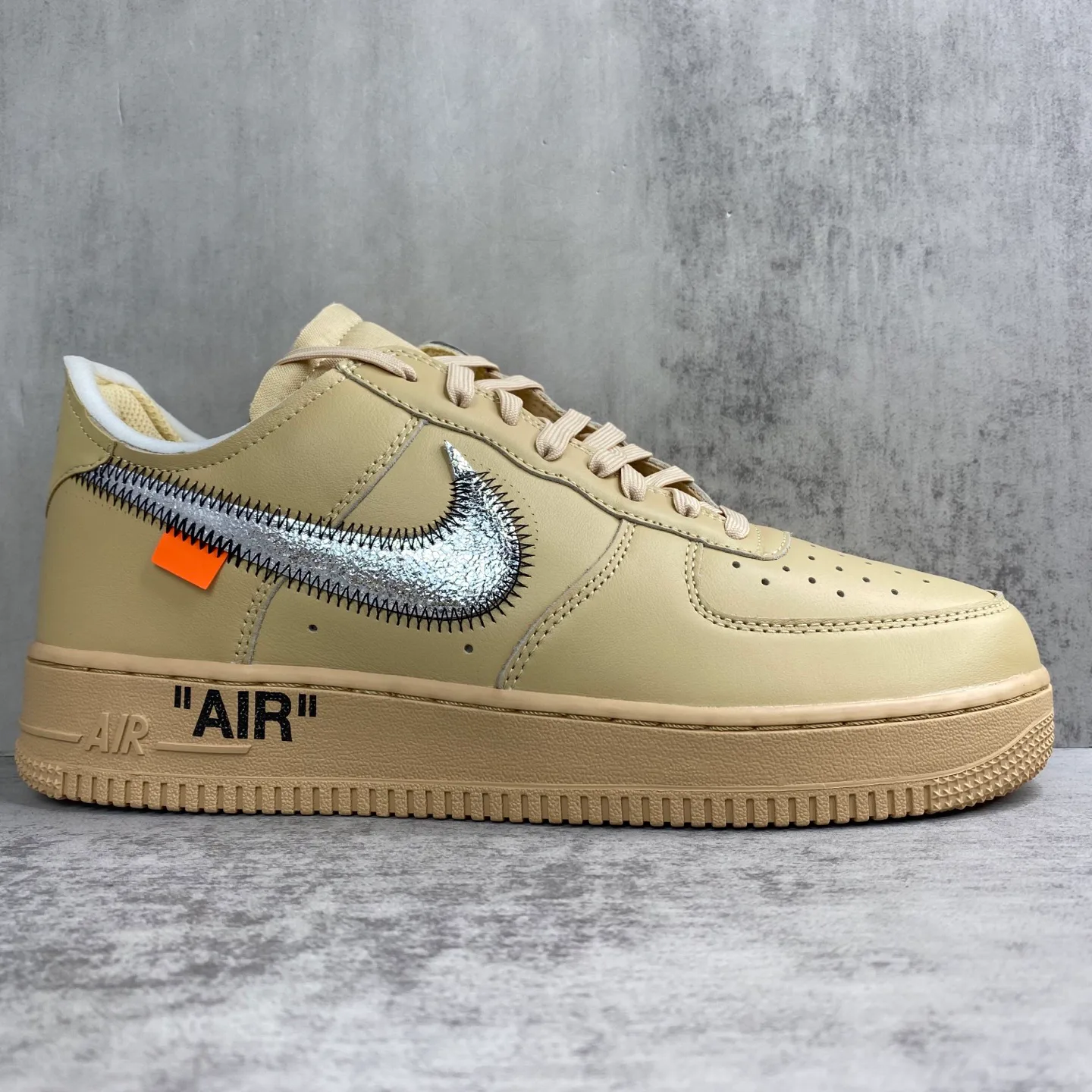 Кроссовки Женские Off-White 5912636