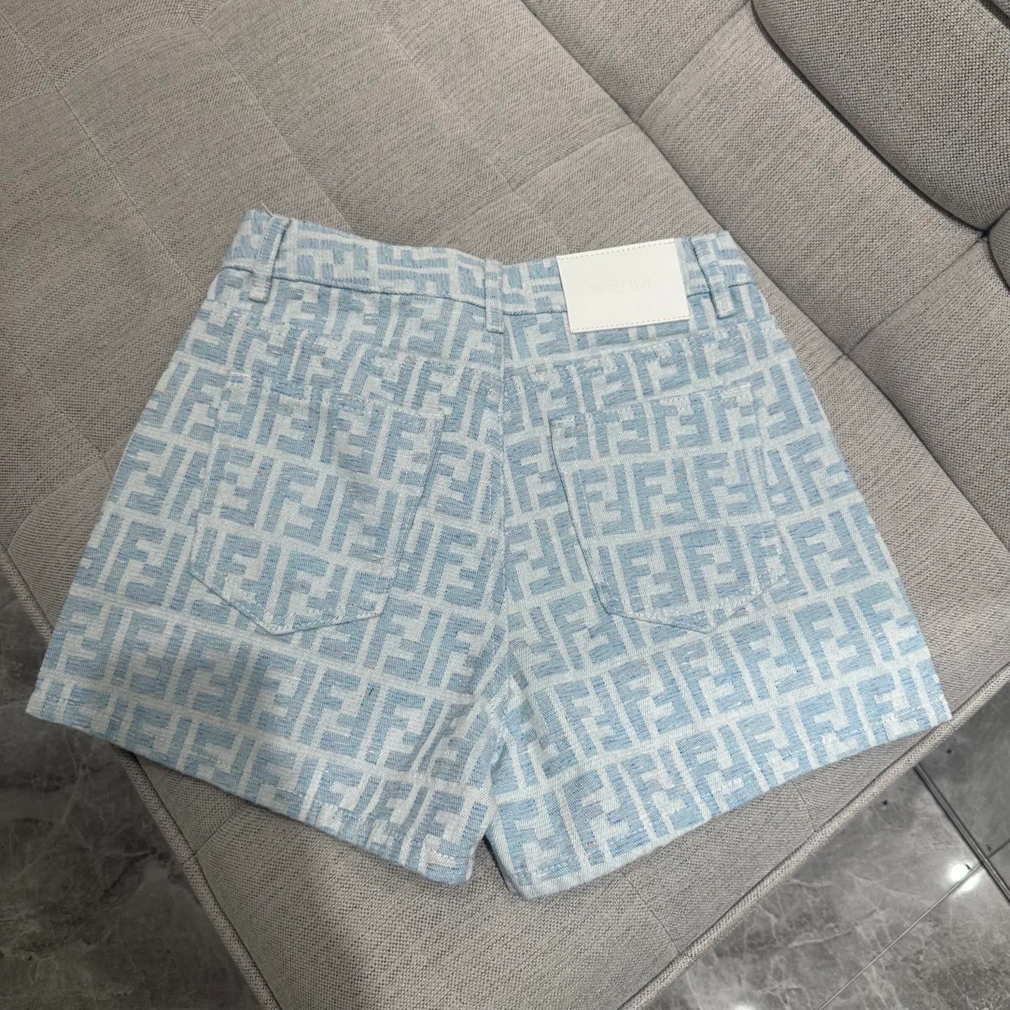 Шорты Женские Fendi 29730