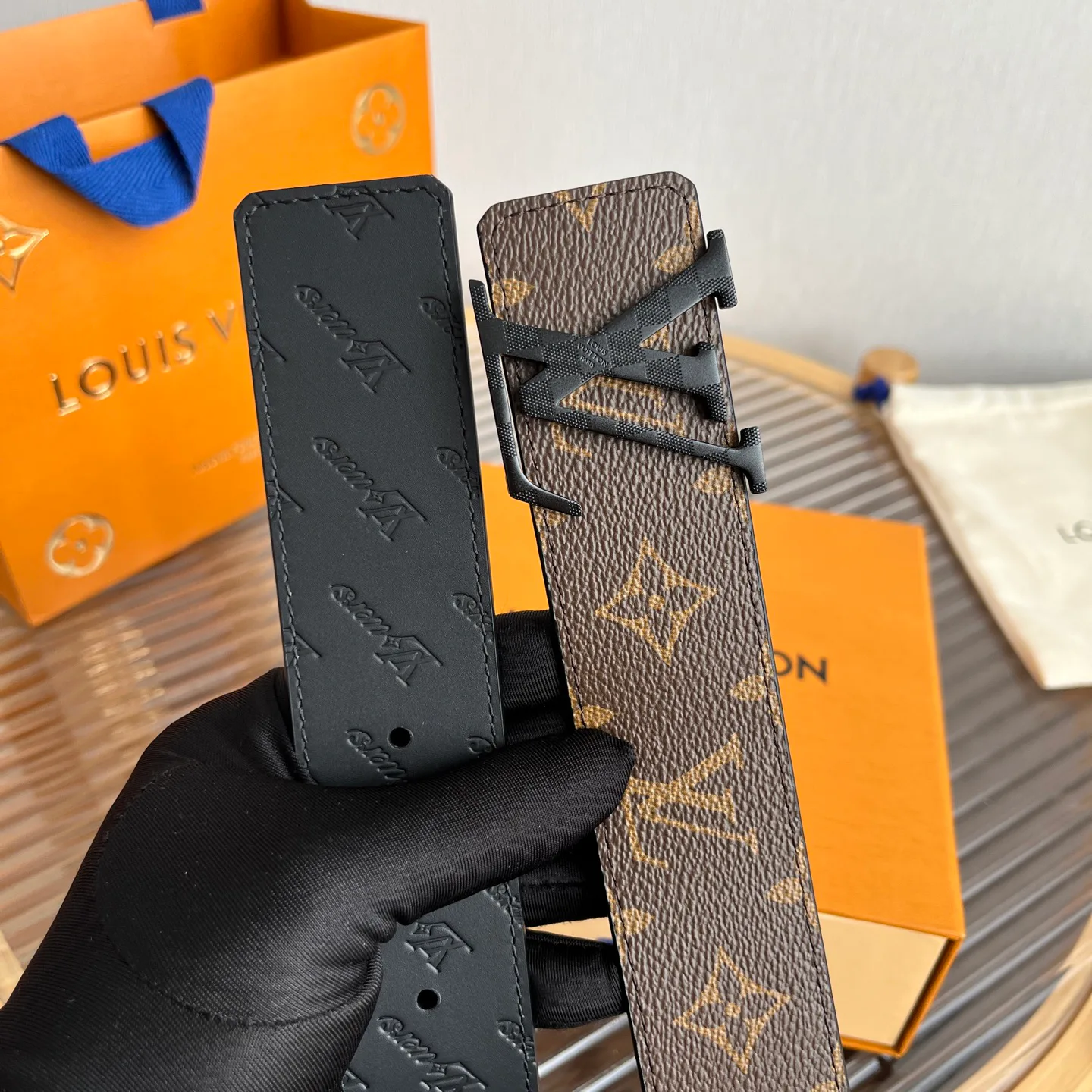 Ремни Louis Vuitton 10399061