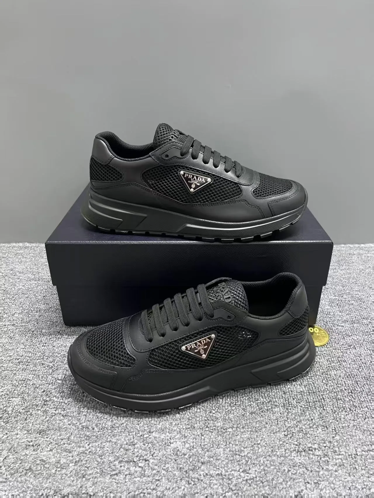 Кроссовки Мужские Prada 13065711