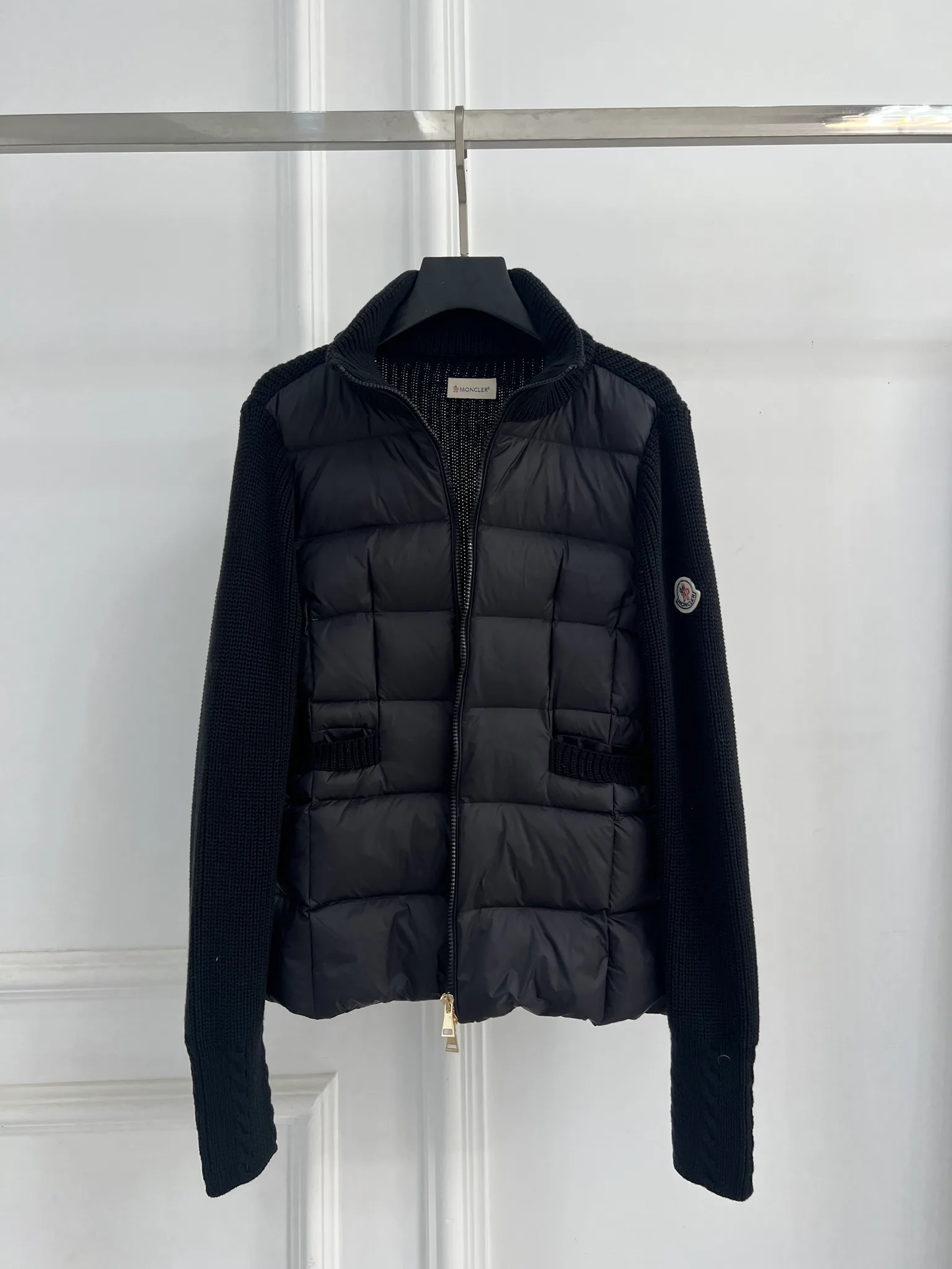 Куртки И Пуховики Женские Moncler 18416252