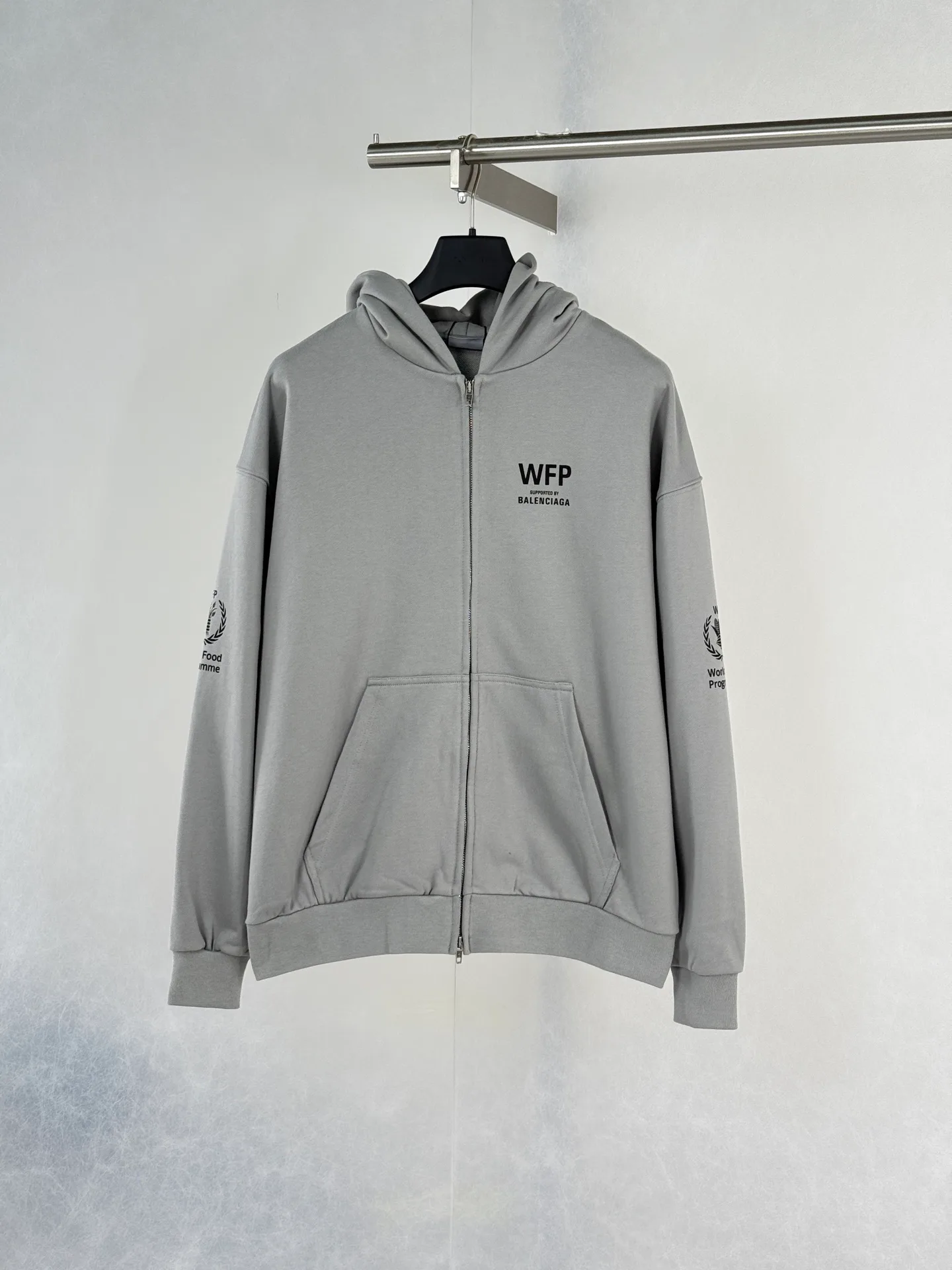 Свитшоты И Худи Женские Balenciaga 18389064