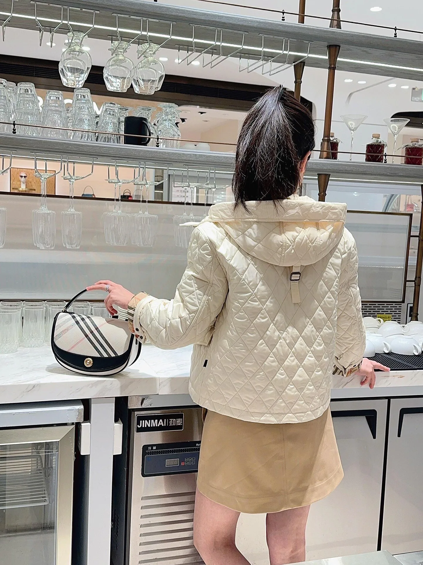 Куртки И Пуховики Женские Burberry 18033915