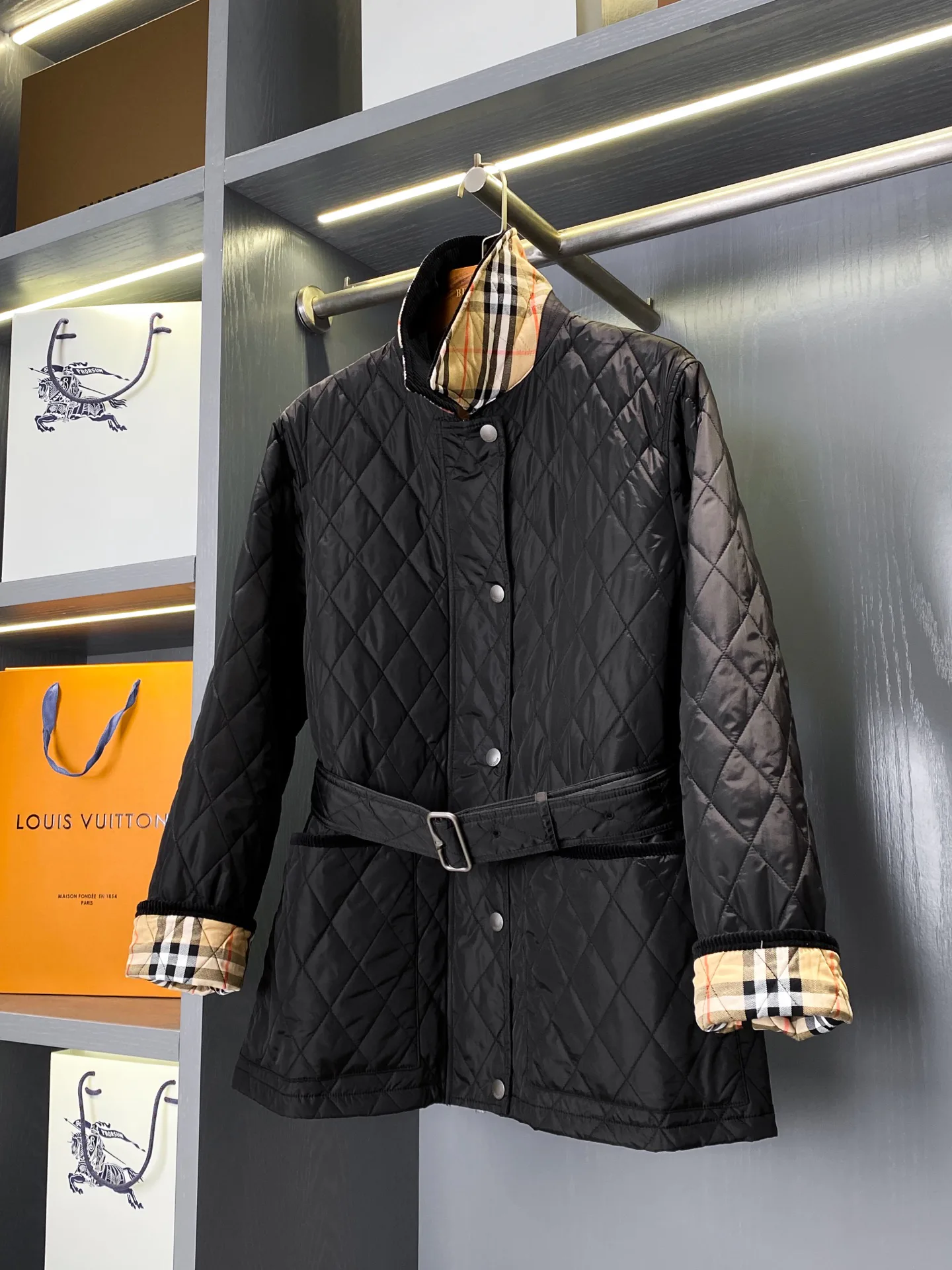 Куртки И Пуховики Женские Burberry 248296