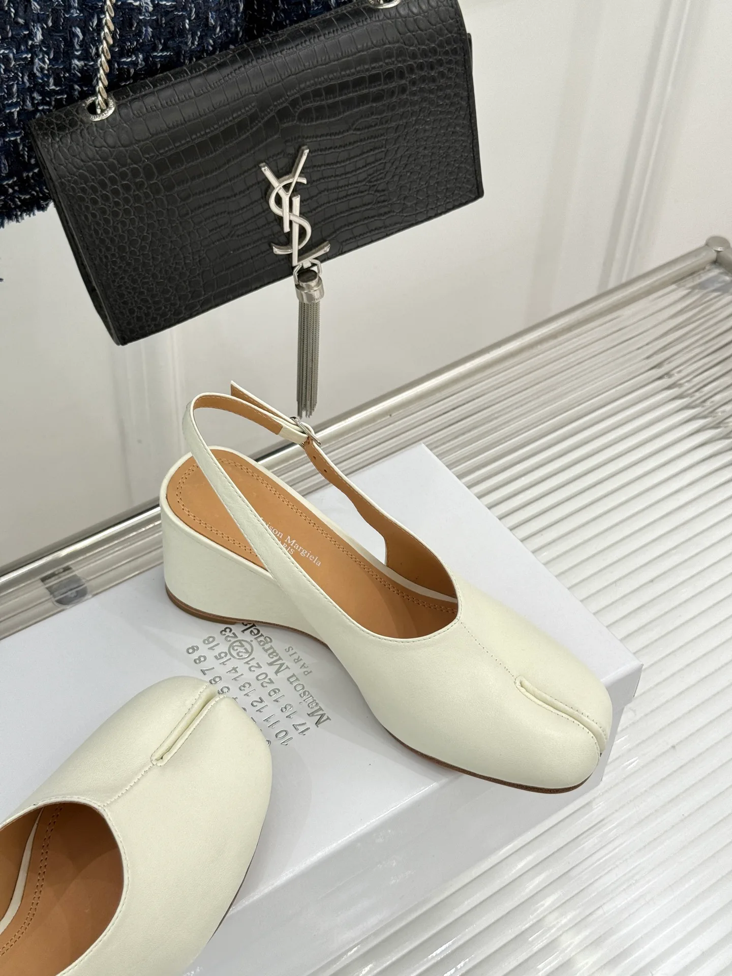 Босоножки Женские Maison Margiela 17646514