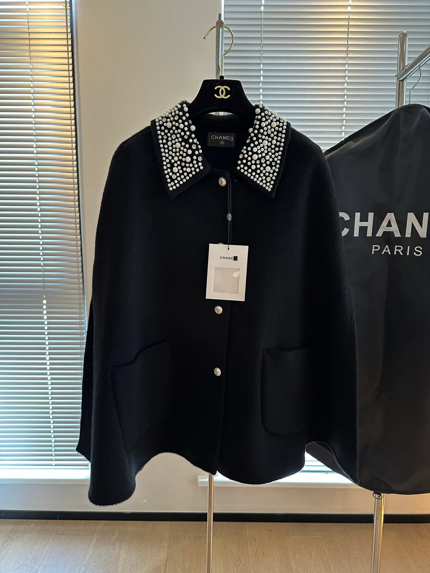 Пальто Женские Chanel 19018258