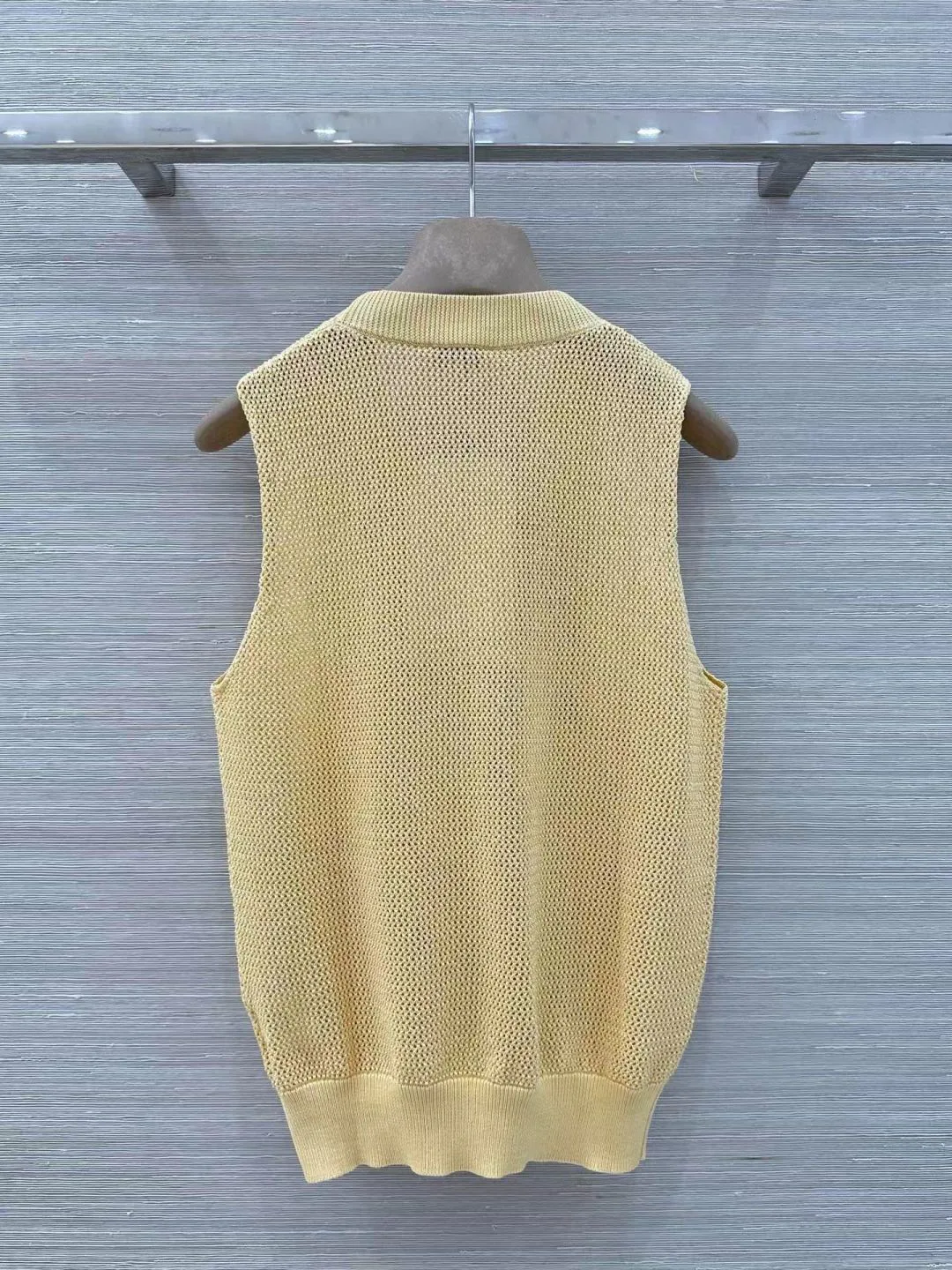 Жилеты Женские Chanel 11641979