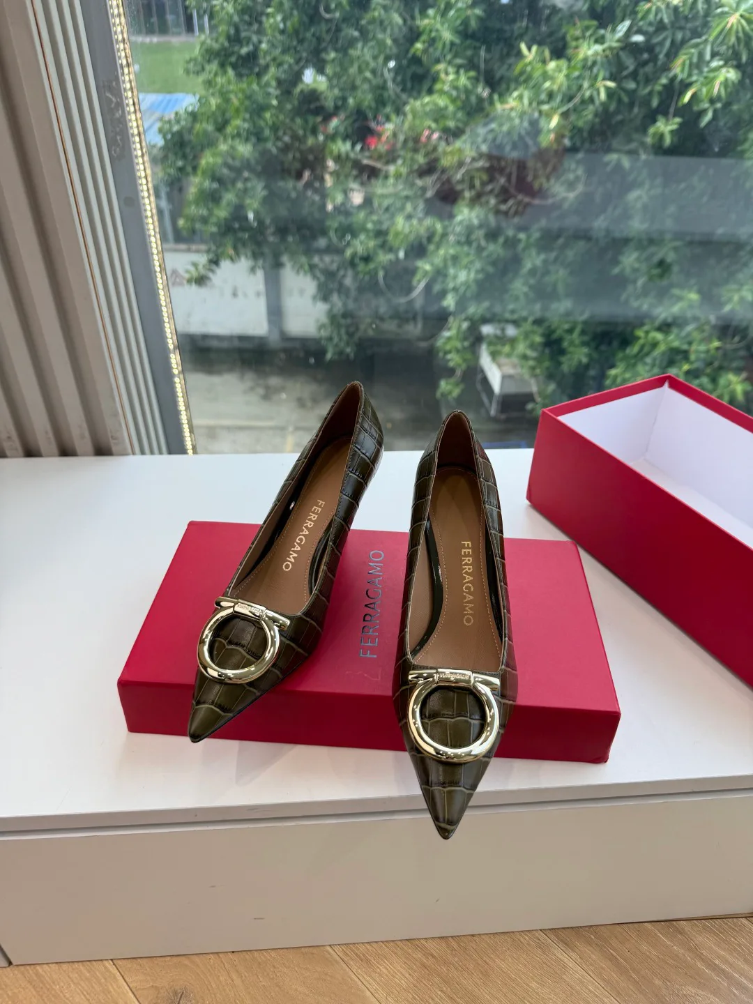 Туфли Женские Salvatore Ferragamo 18154500