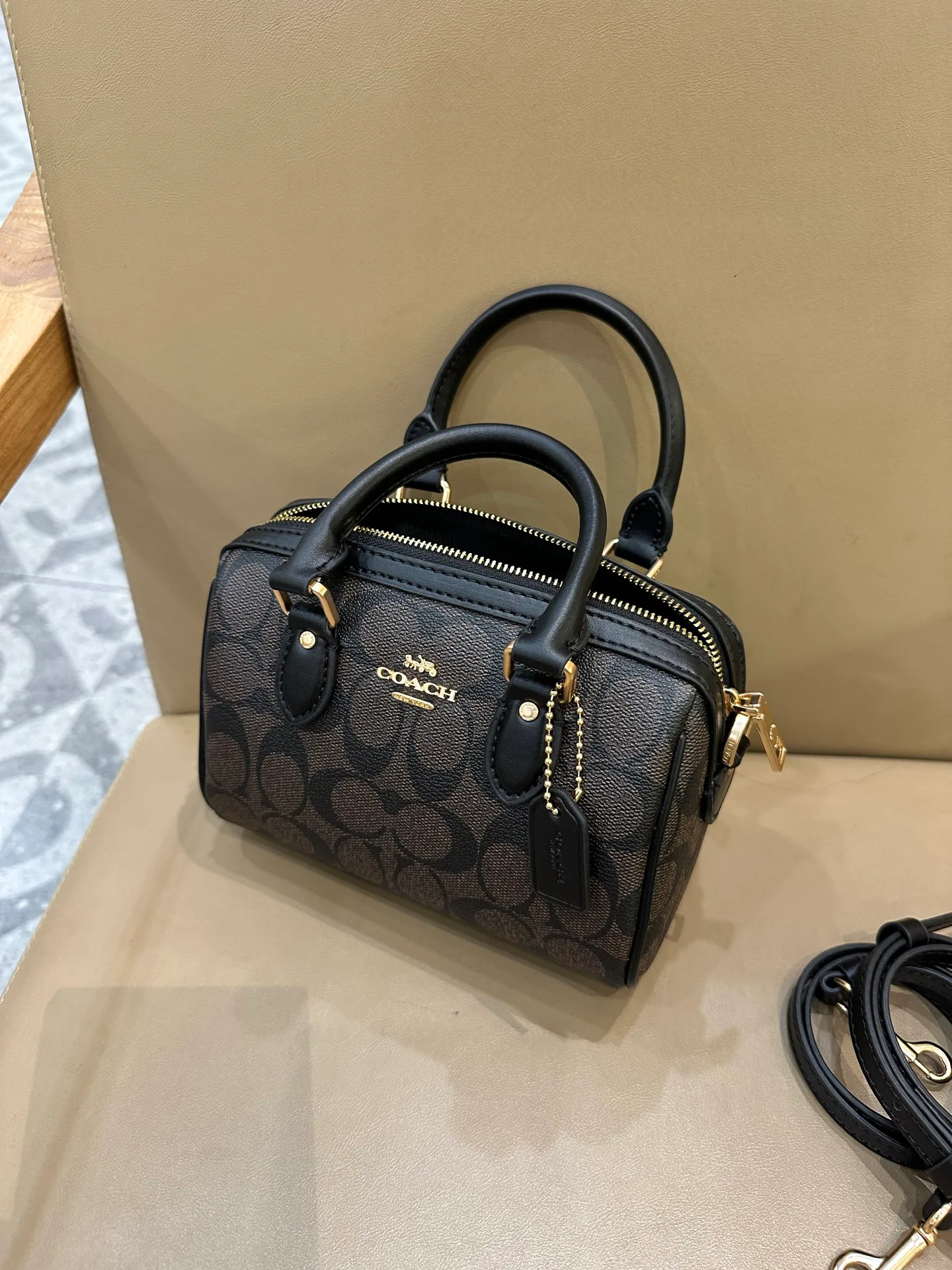 Классические Сумки Женские Coach 11552253