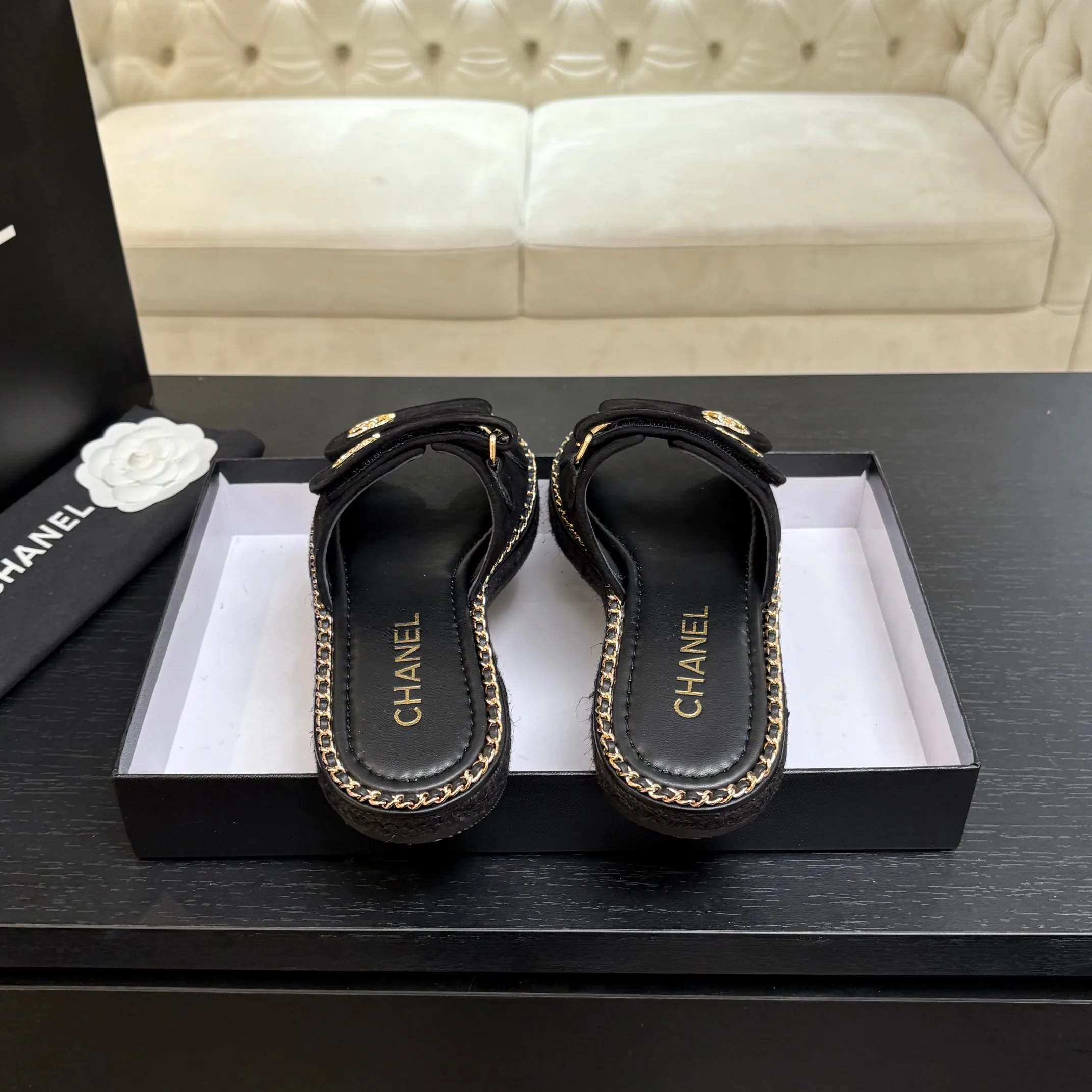 Шлепанцы Женские Chanel 2578926
