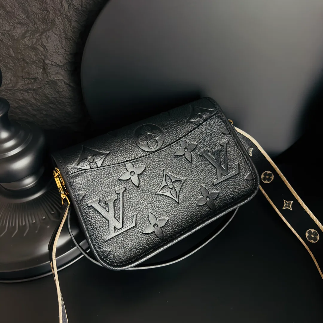 Сумки На Ремне Женские Louis Vuitton 923905