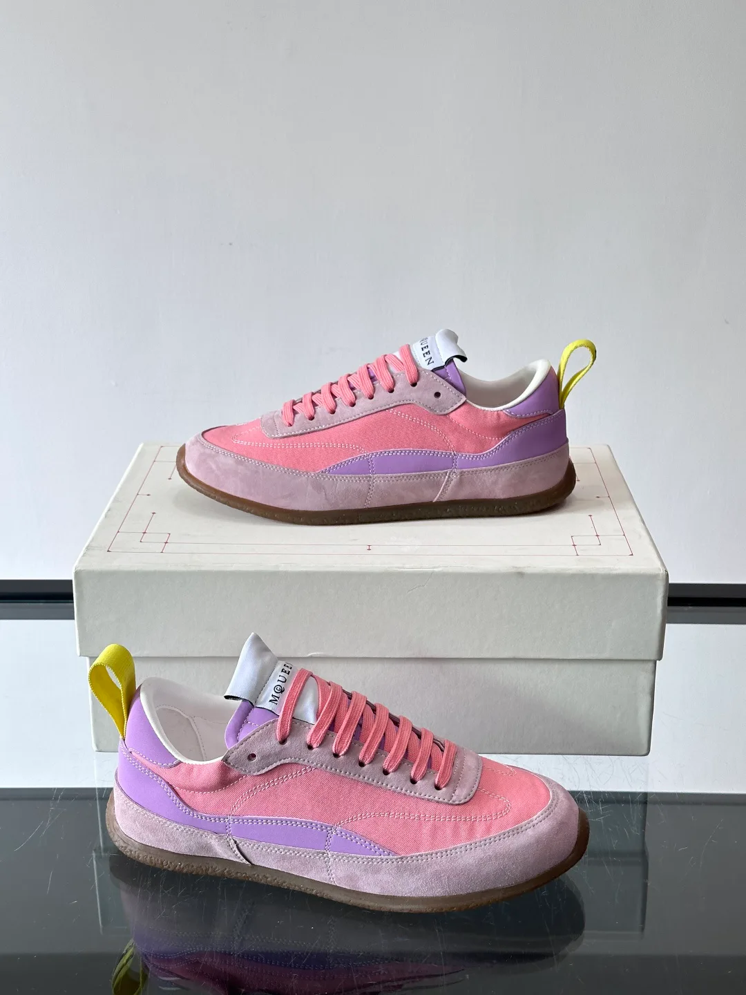 Кроссовки Женские Alexander Mcqueen 11228436