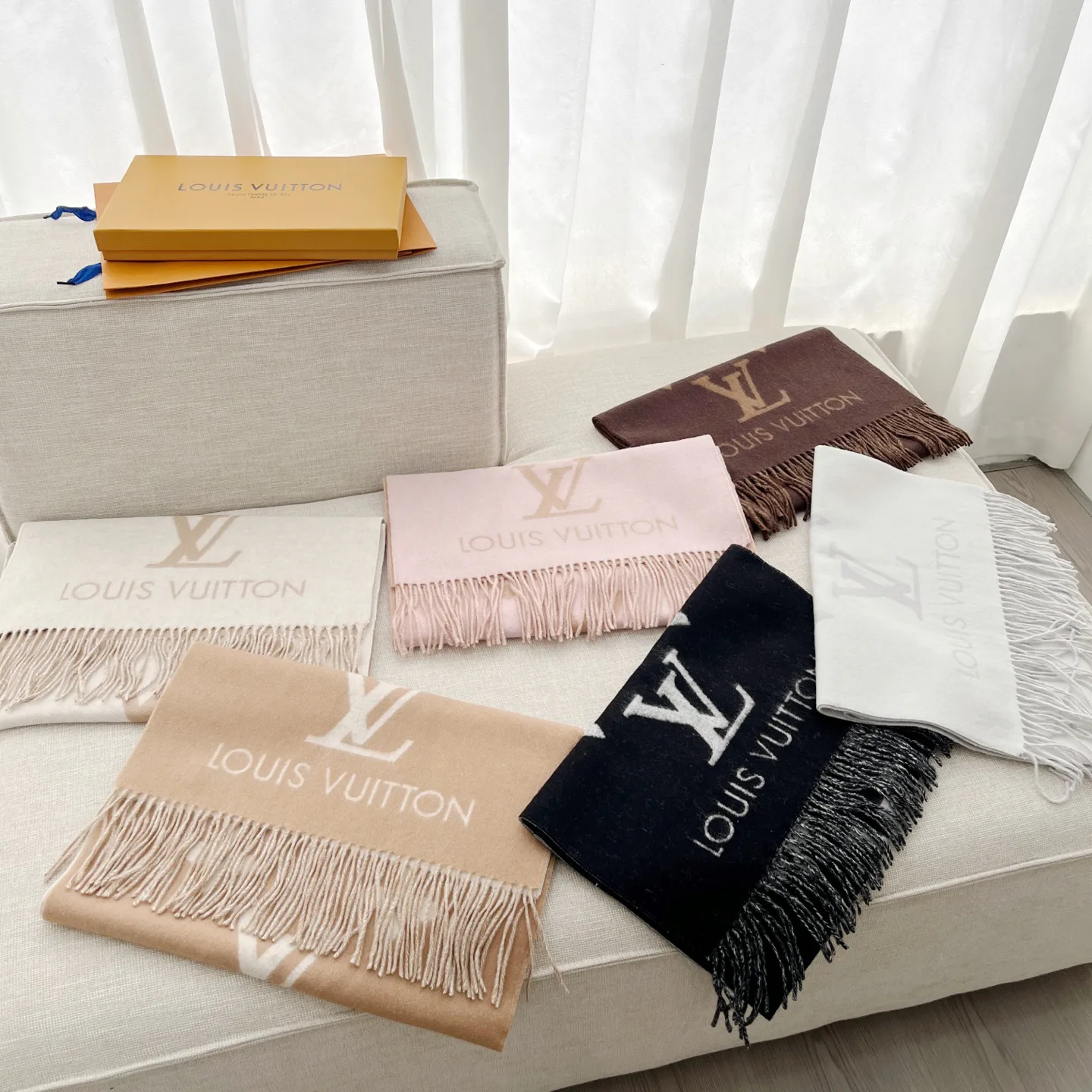 Шарфы Louis Vuitton 4851314