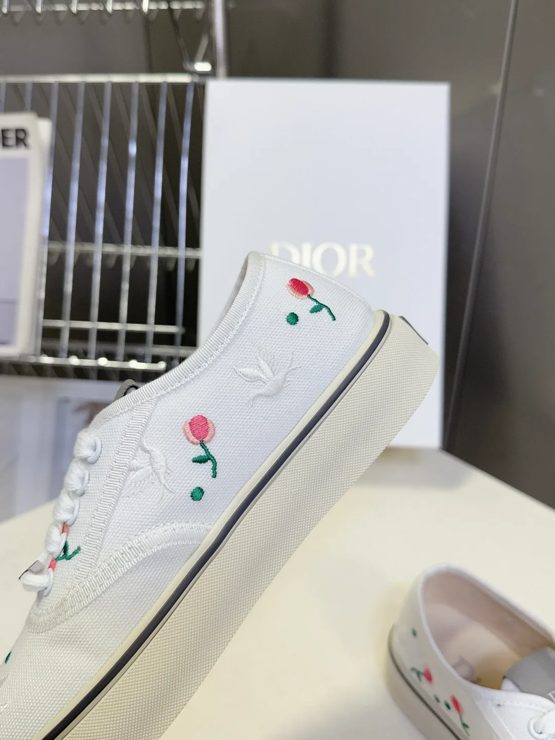 Кроссовки Женские Christian Dior 11239892