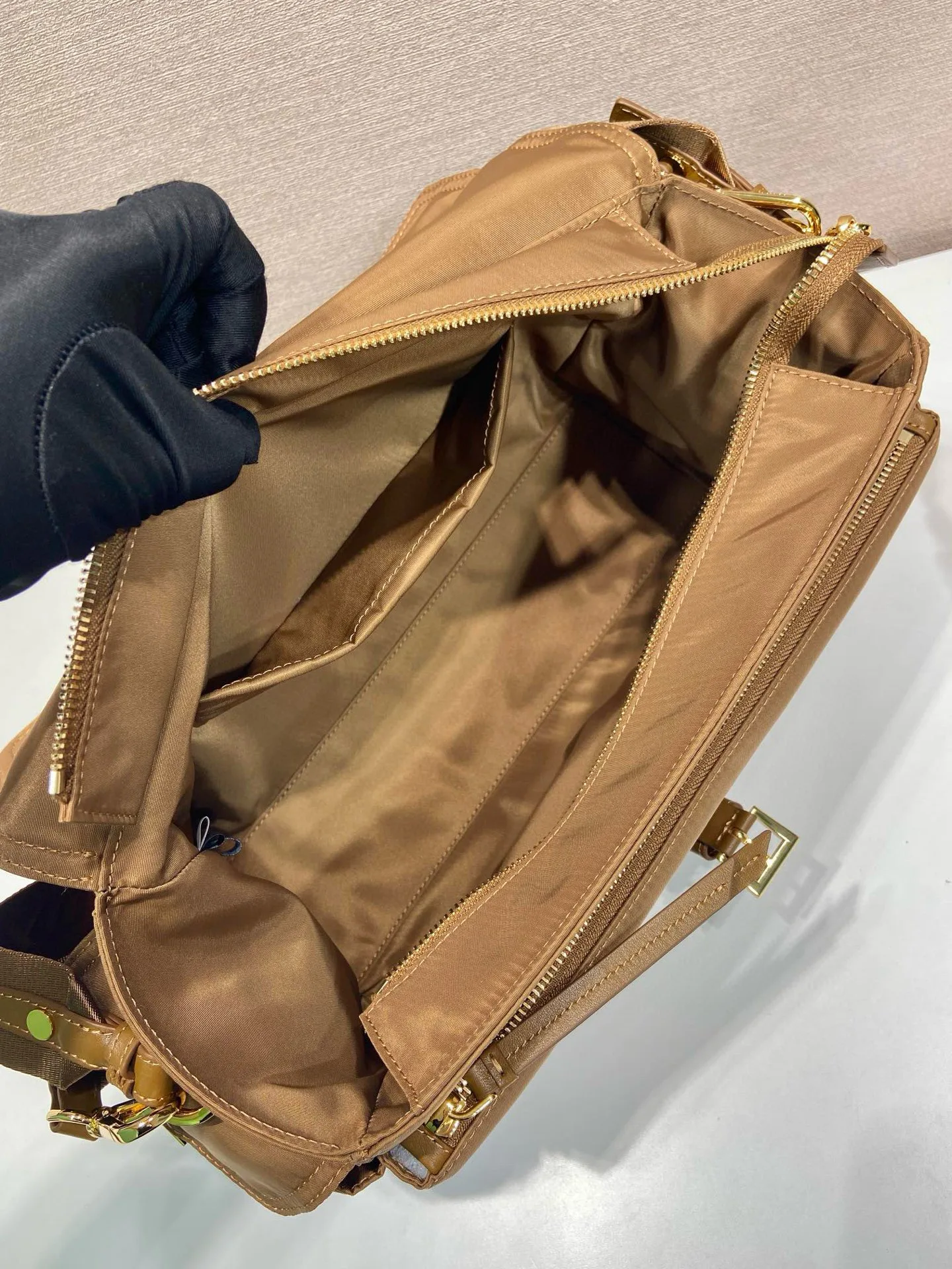 Сумки На Ремне Женские Prada 9650651