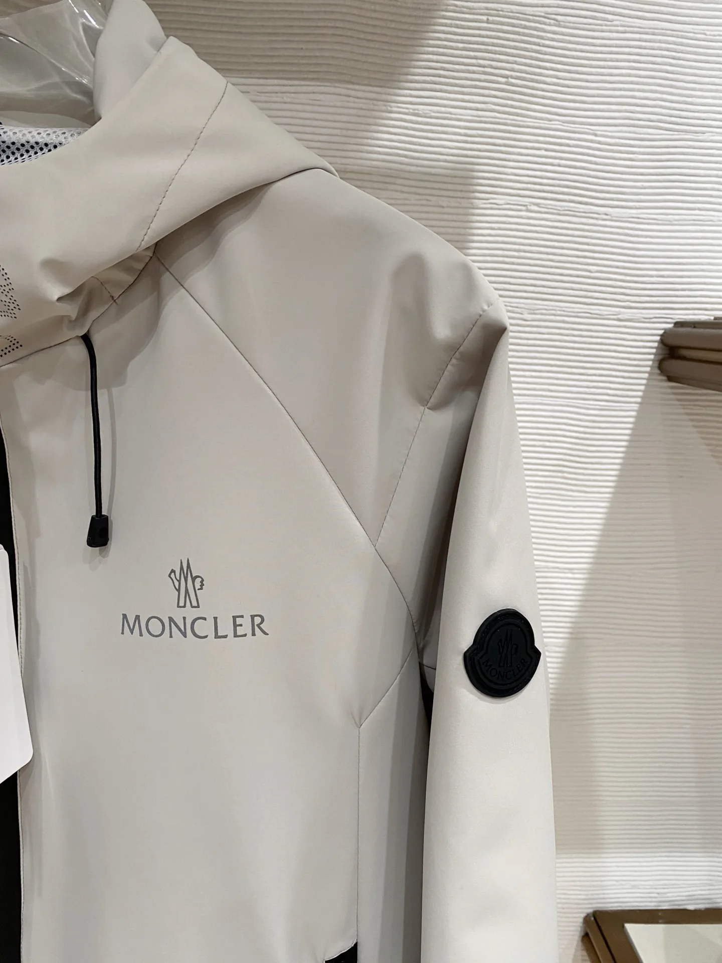 Куртки И Пуховики Мужские Moncler 11392178