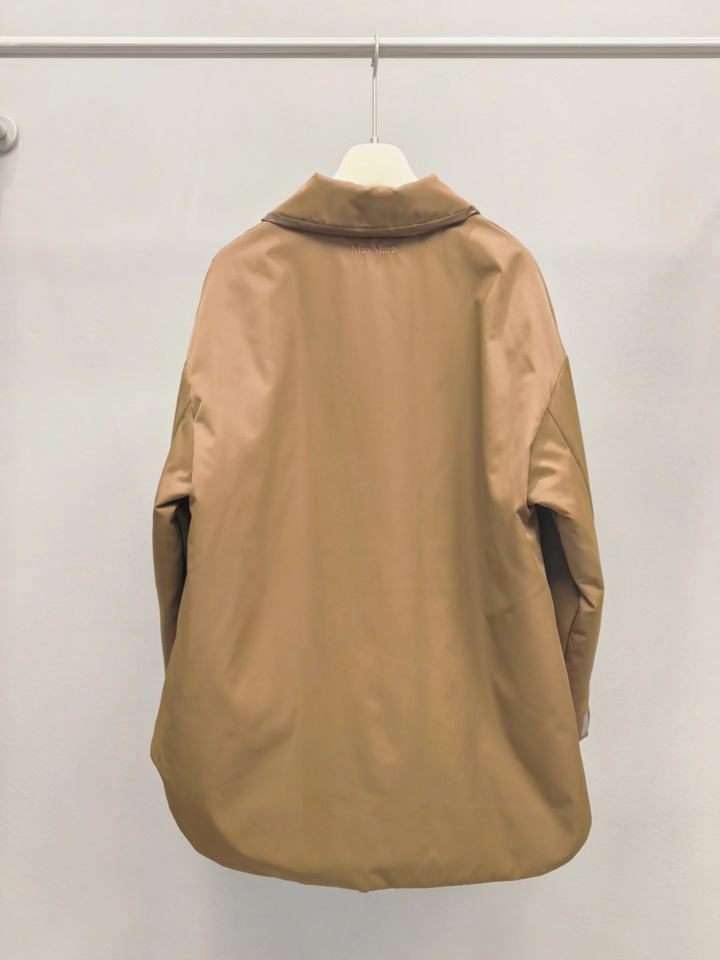 Куртки И Пуховики Женские Max Mara 18643868