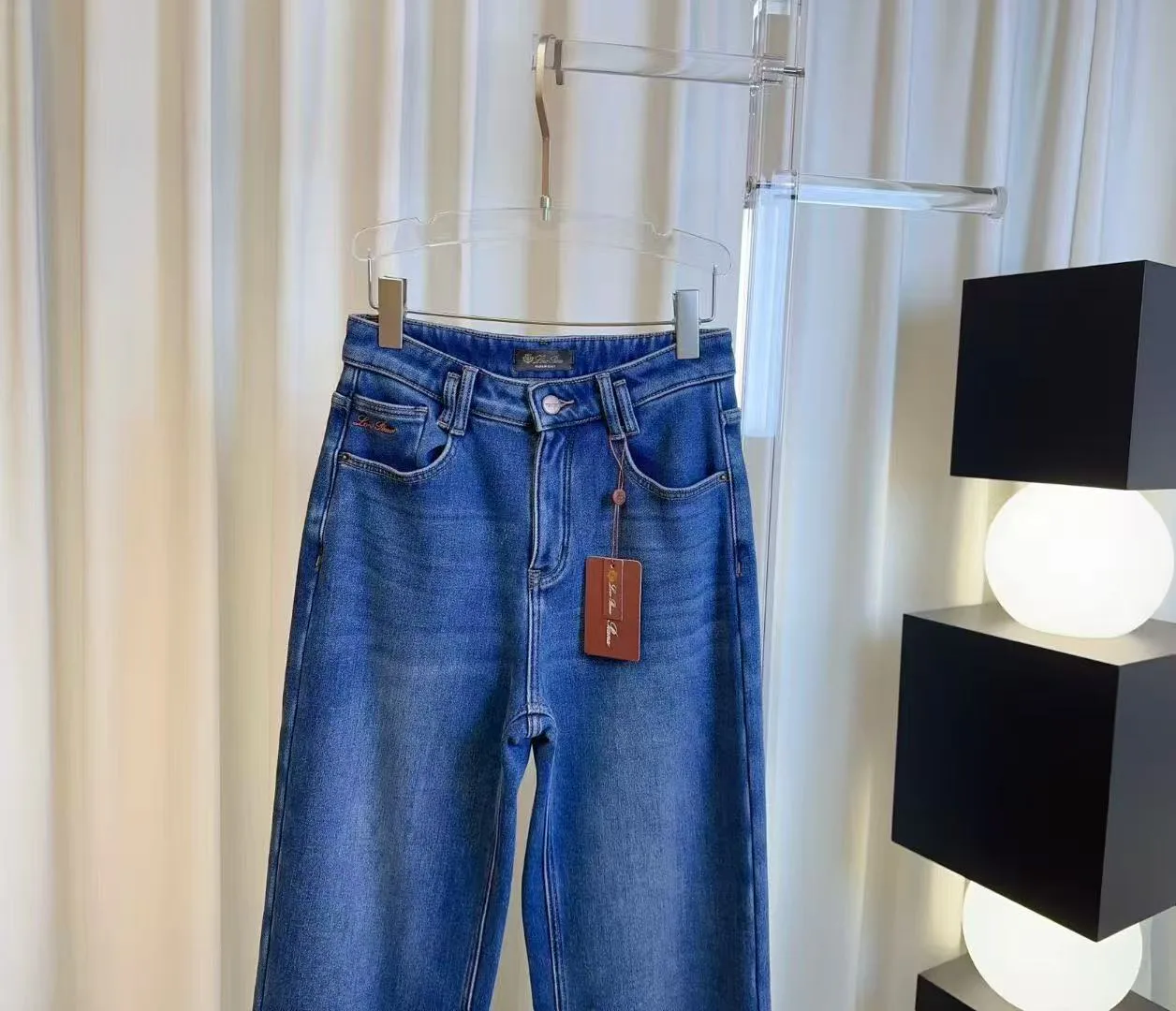 Джинсы Женские Loro Piana 792101