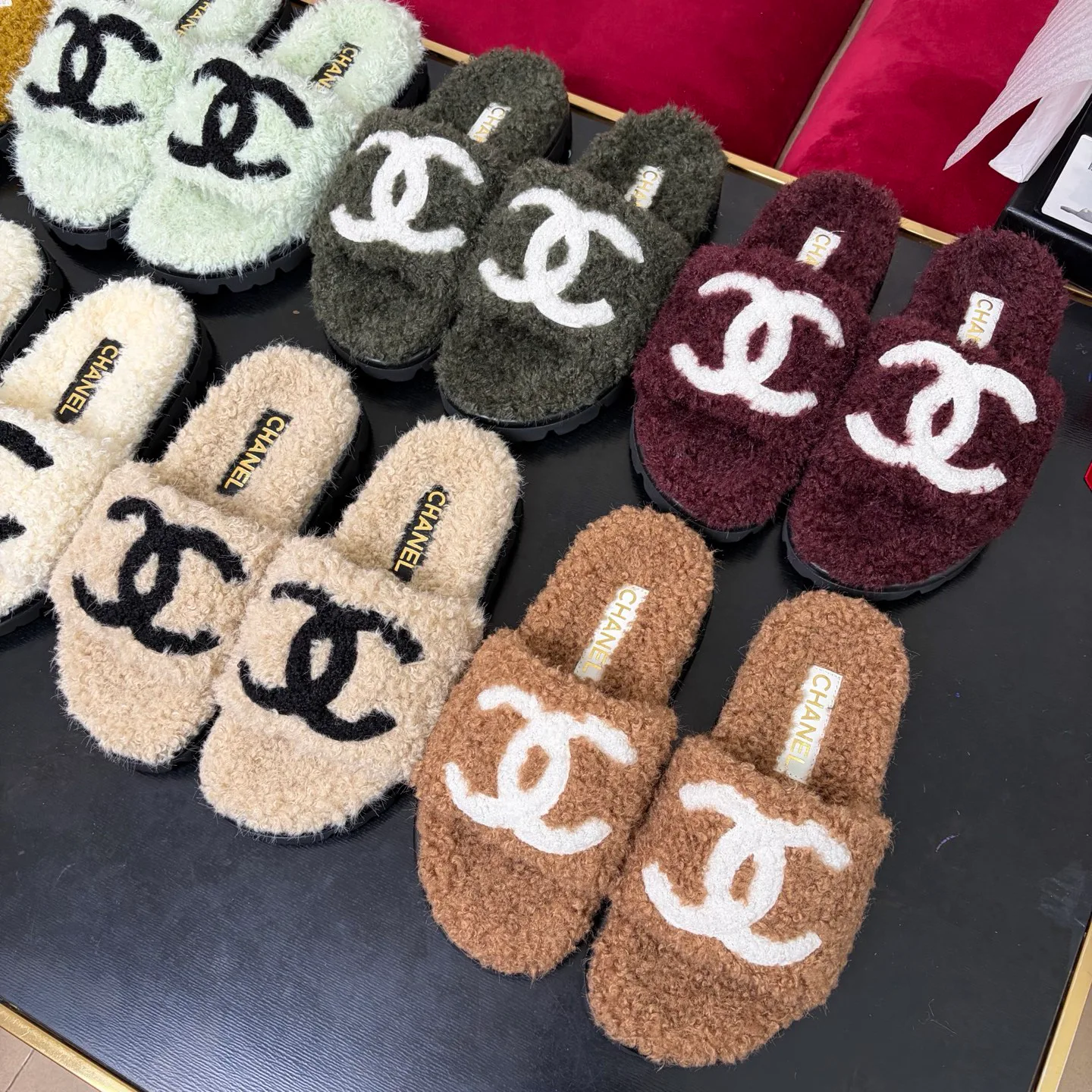 Тапочки Женские Chanel 18725774