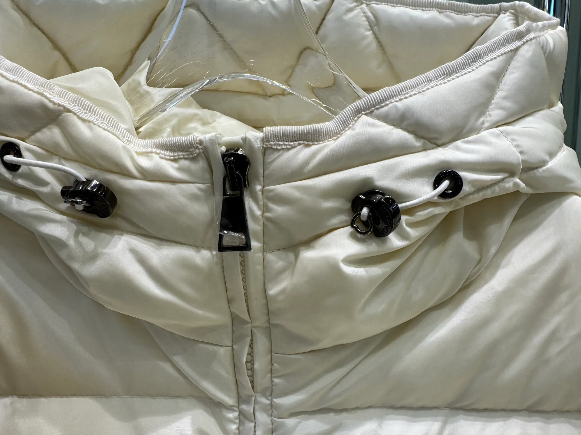 Куртки И Пуховики Женские Moncler 212320