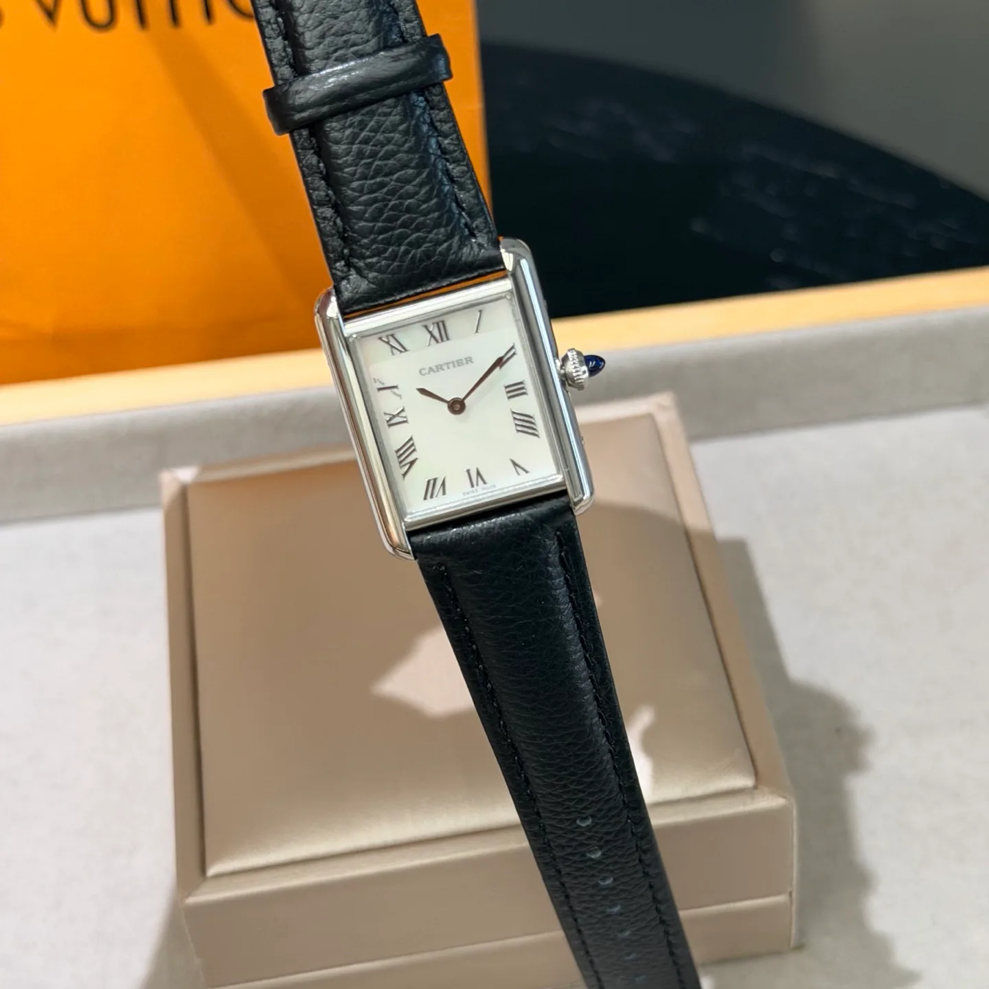 Часы Женские Cartier 18362048
