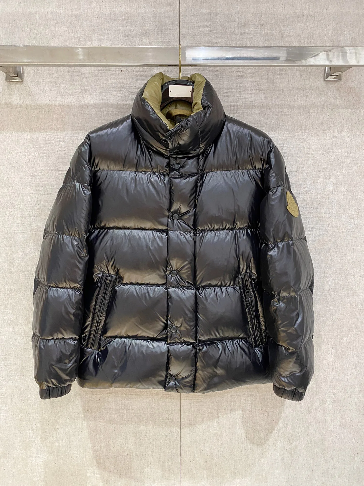 Куртки И Пуховики Мужские Moncler 1807069