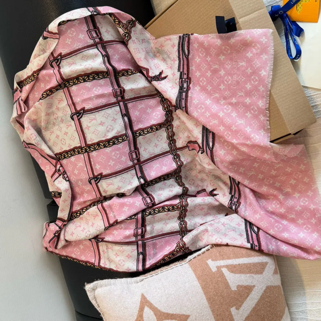 Шарфы Louis Vuitton 387036