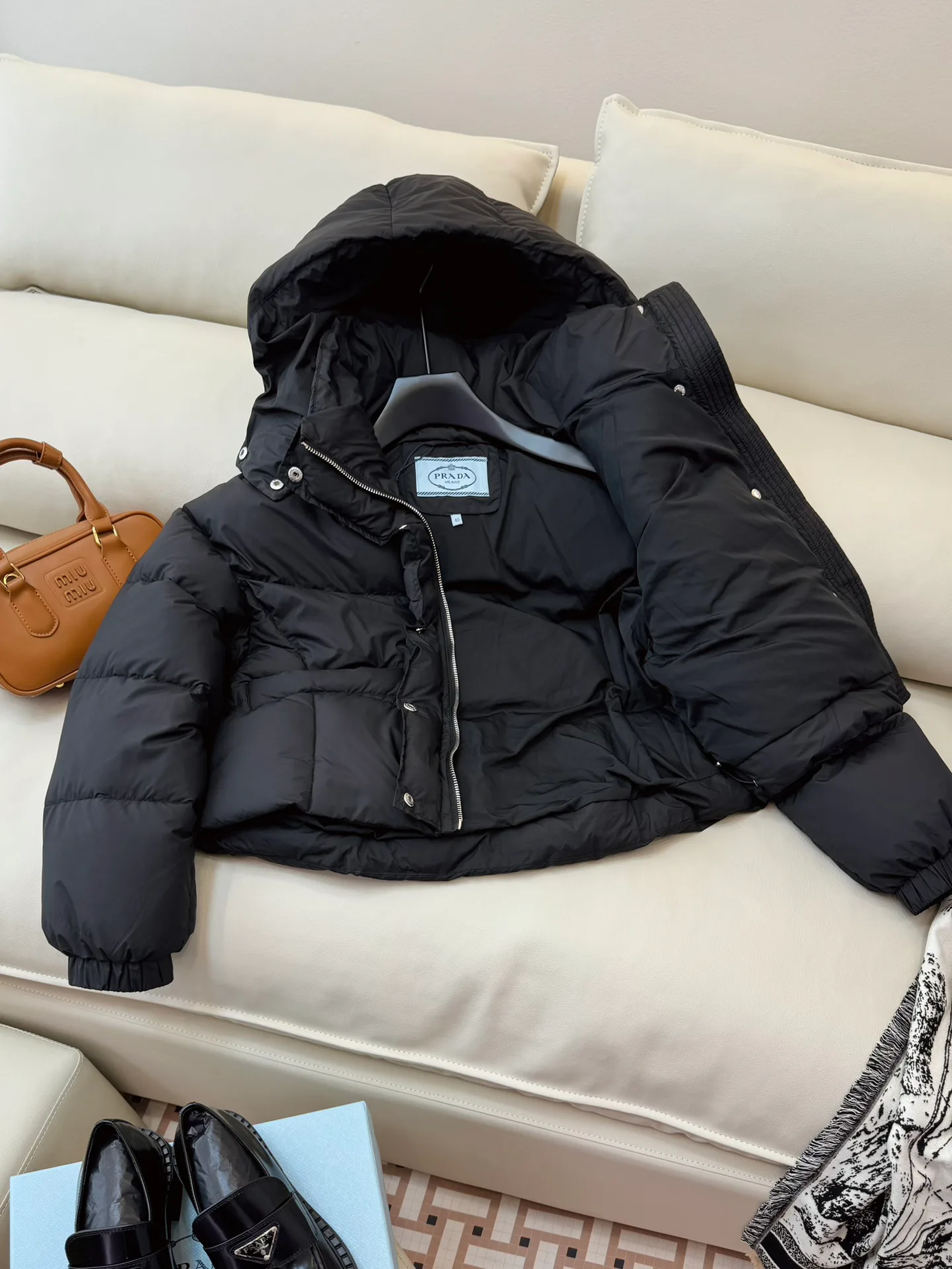 Куртки И Пуховики Женские Prada 17910127