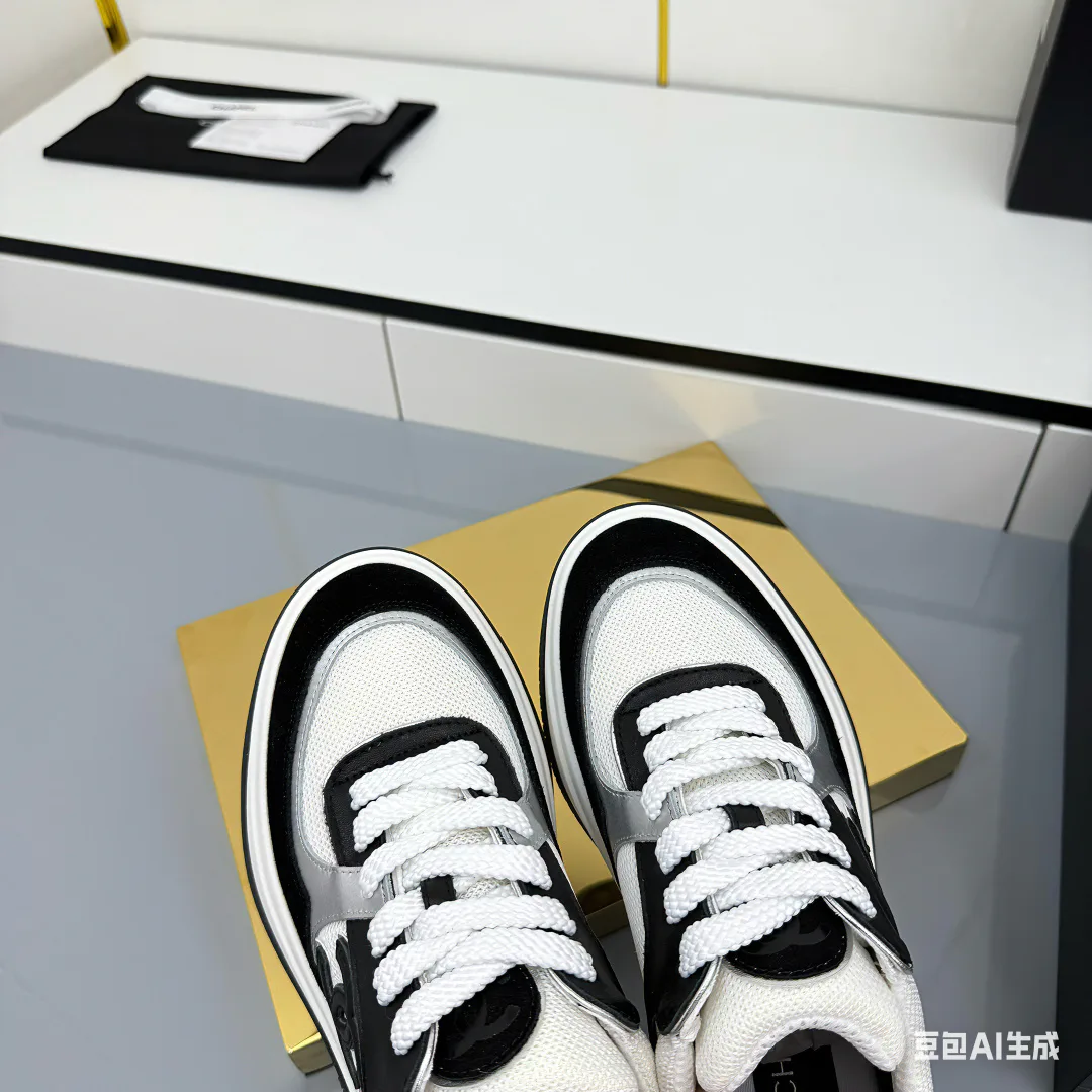 Кроссовки Женские Chanel 4502745