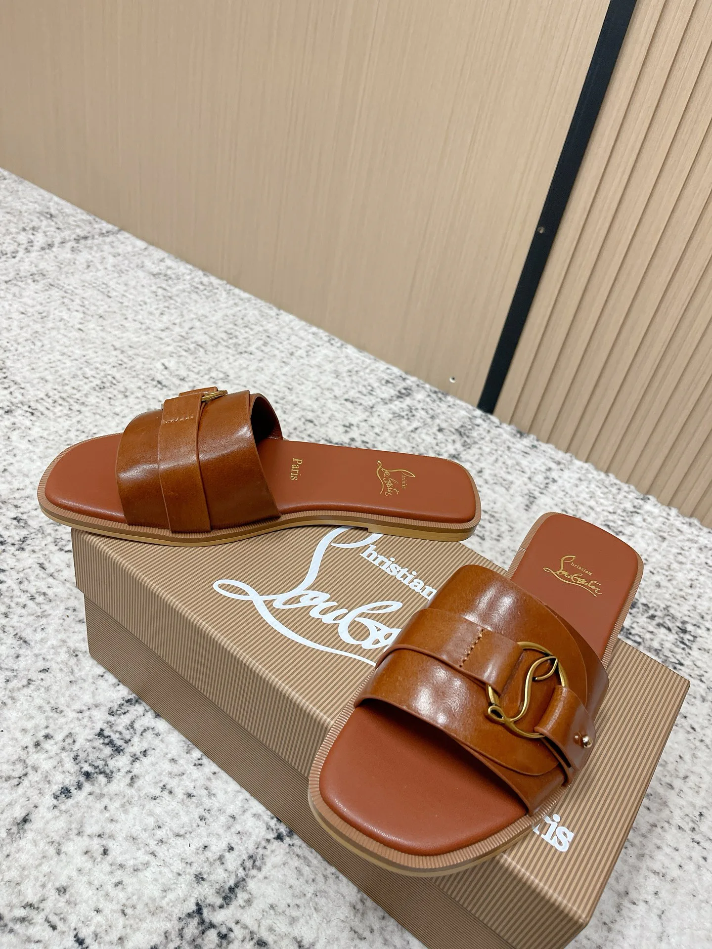 Туфли Женские Christian Louboutin 11946954