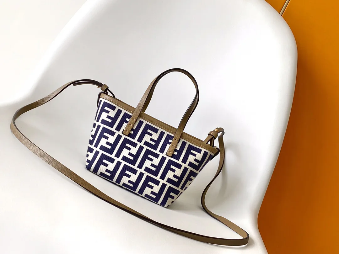 Сумки На Ремне Женские Fendi 293039