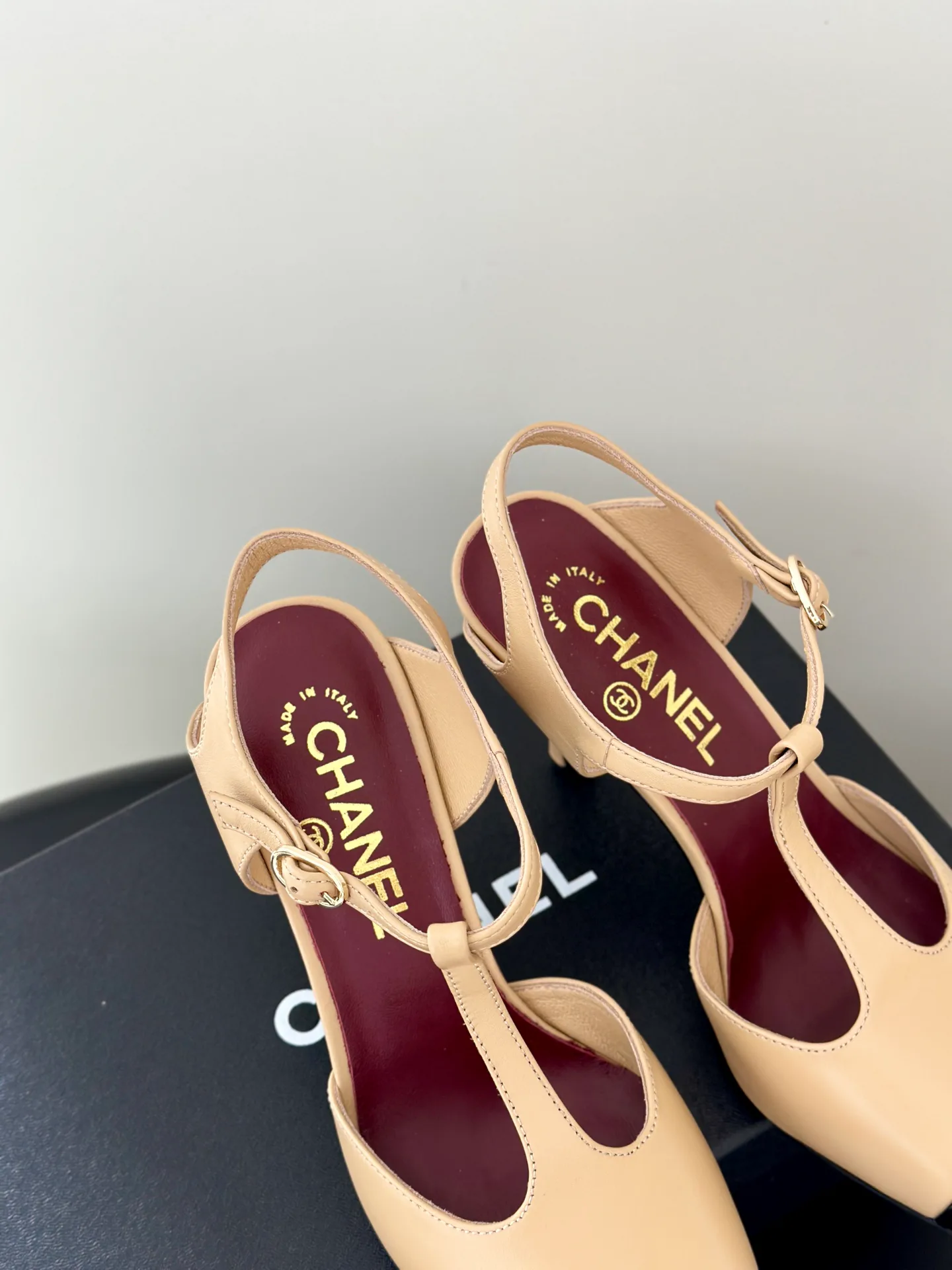 Босоножки Женские Chanel 17978684