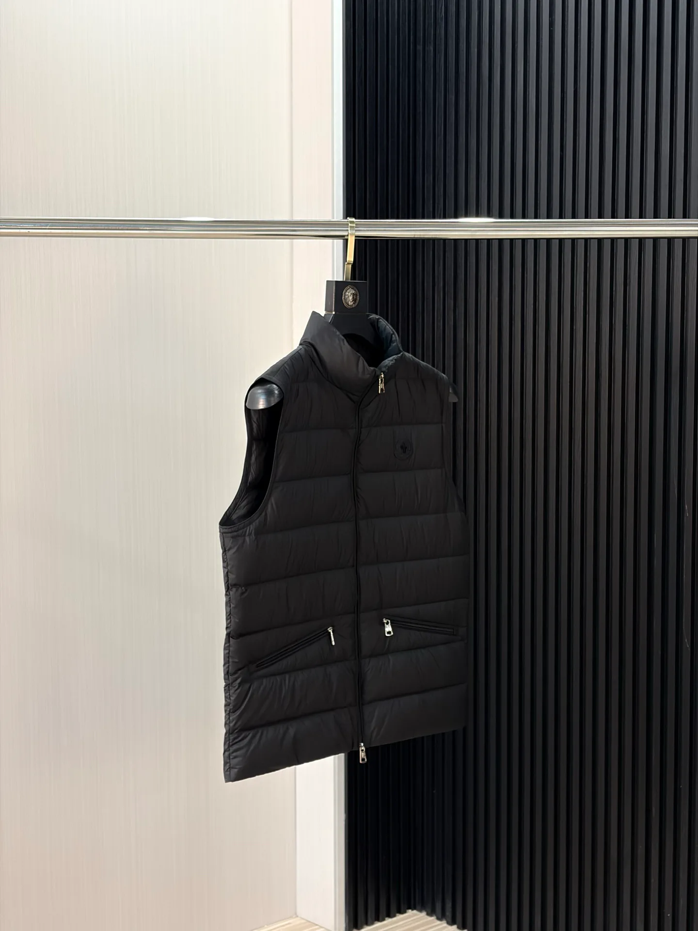 Жилеты Женские Moncler 17944007