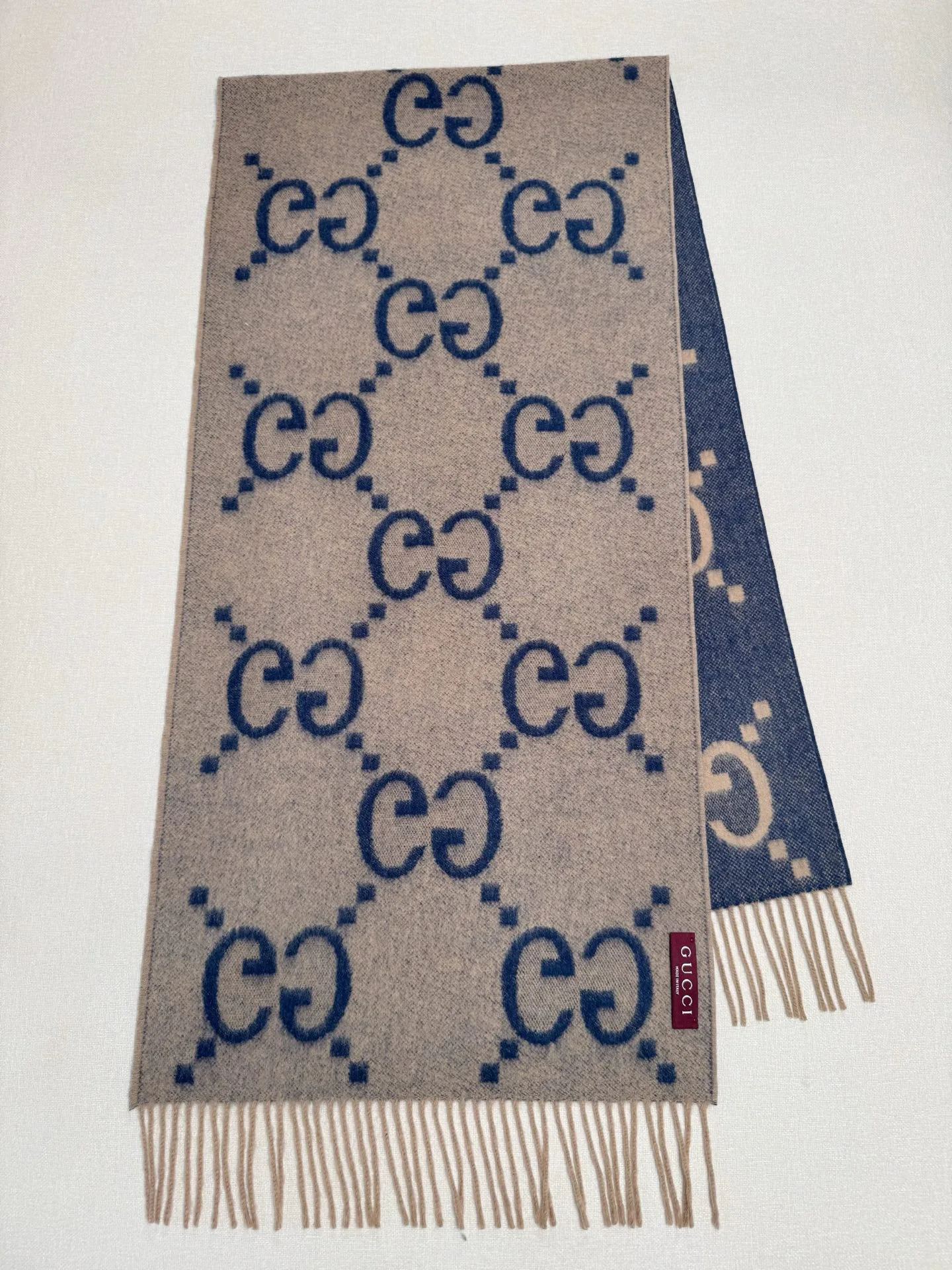 Шарфы Gucci 17945372