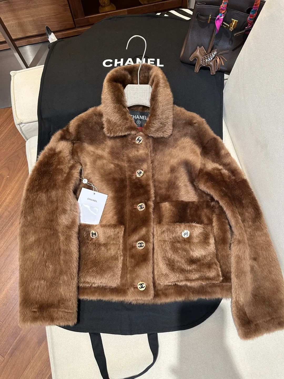 Кожаные Куртки И Дублёнки Женские Chanel 18040597