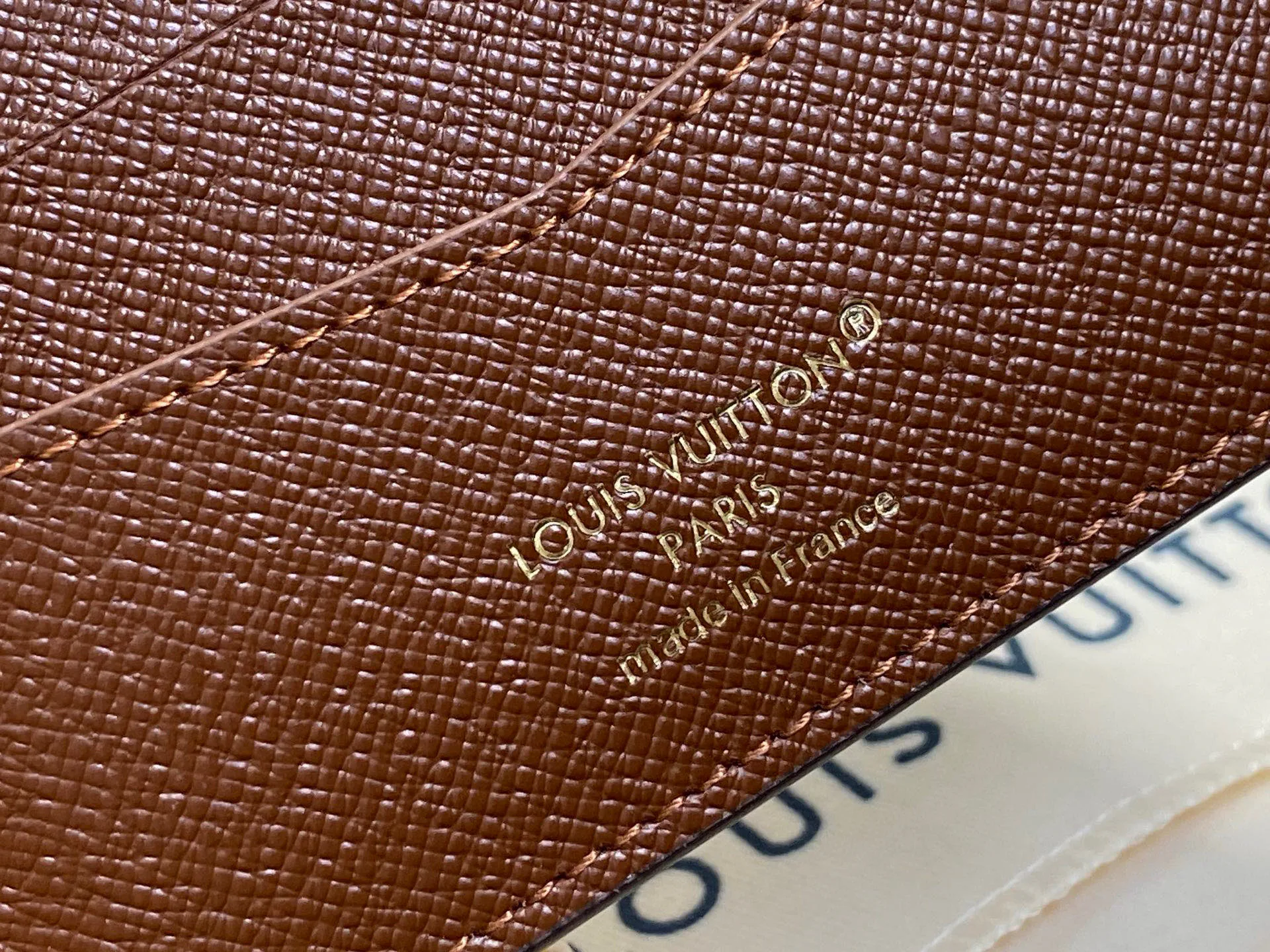 Клатчи Женские Louis Vuitton 11934137