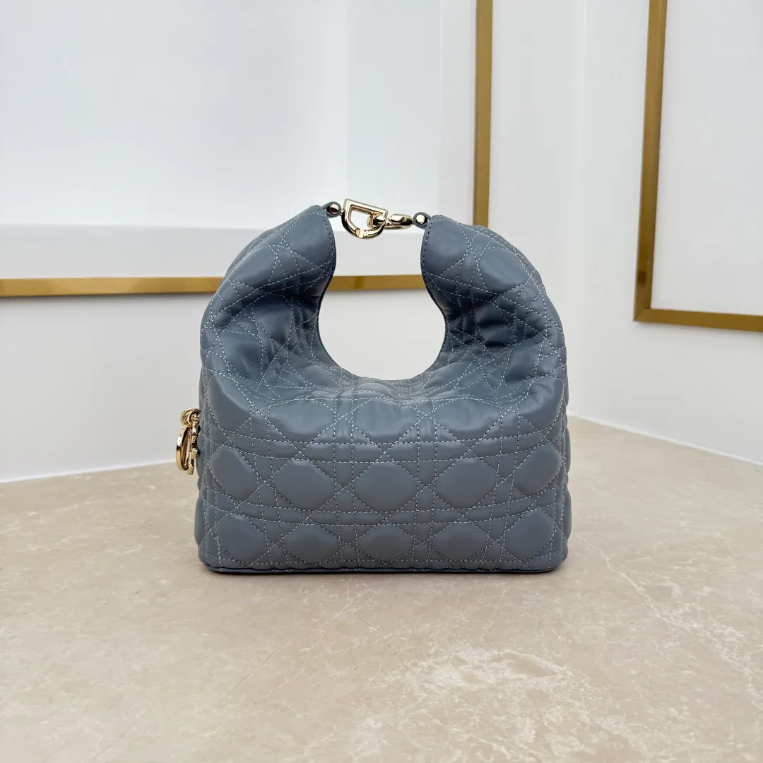 Классические Сумки Женские Christian Dior 18116289