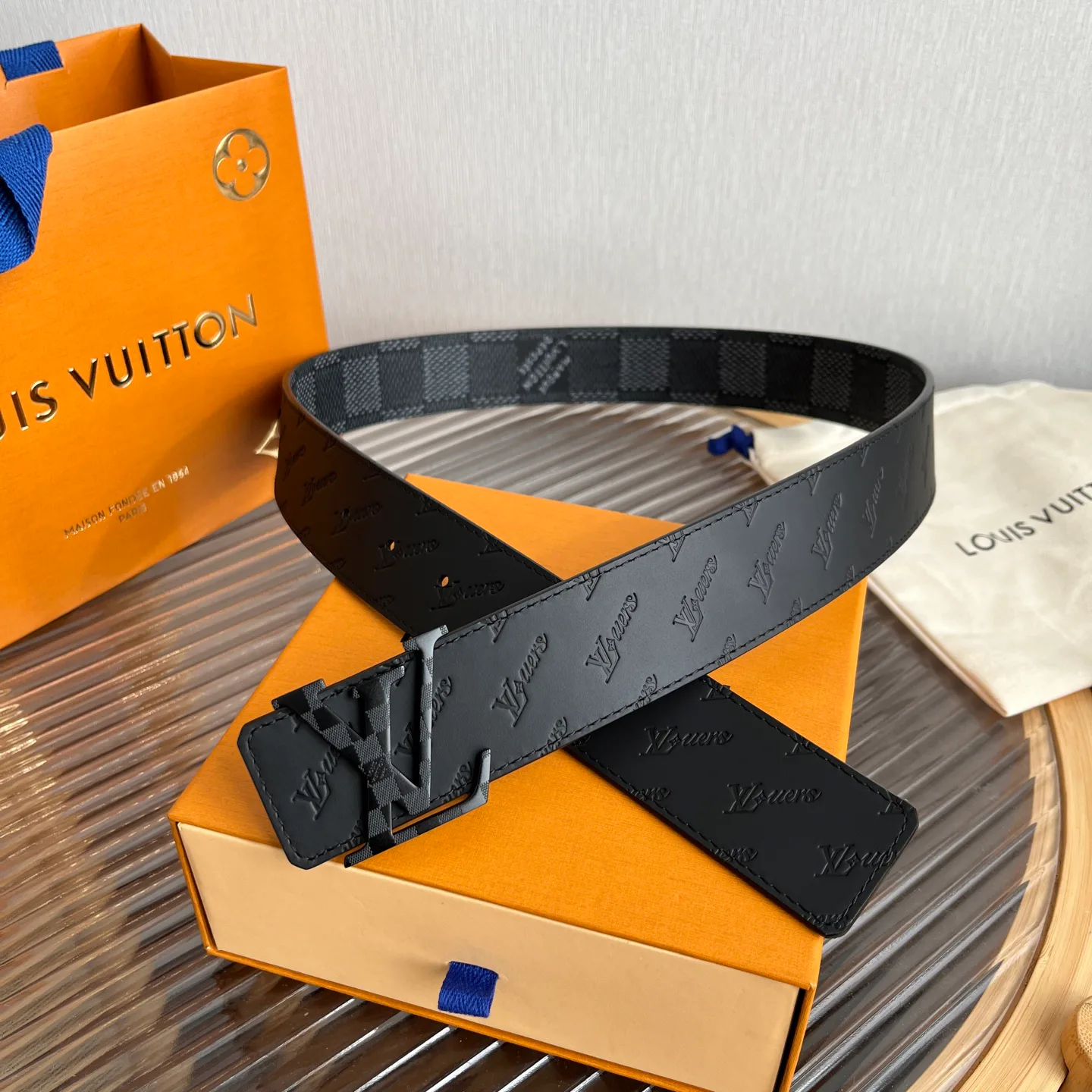 Ремни Louis Vuitton 10399063