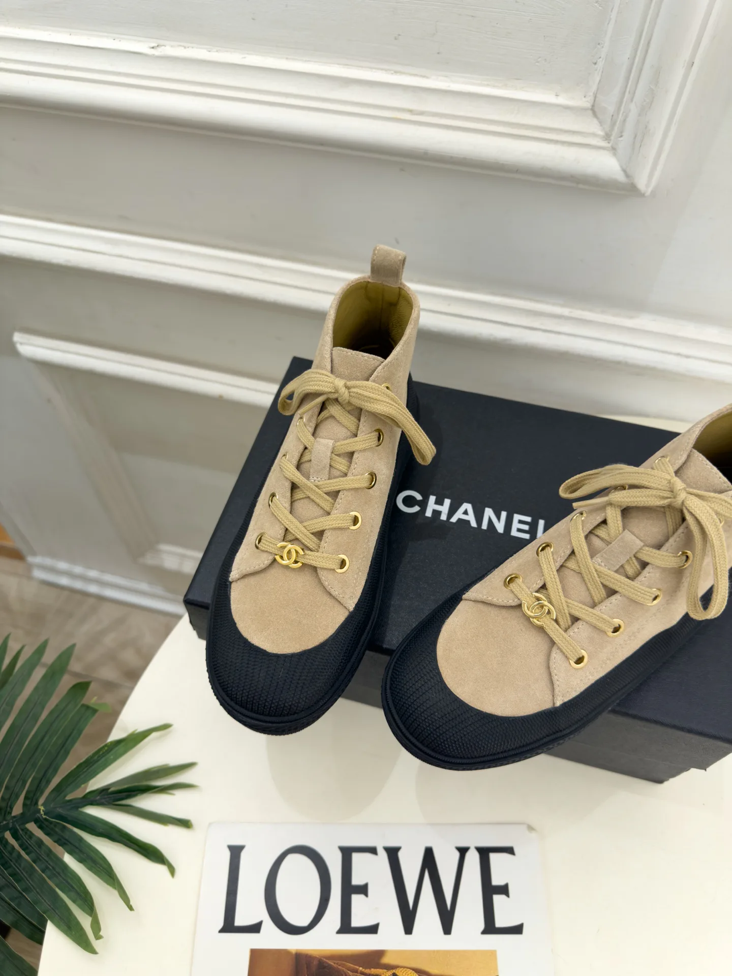 Кроссовки Женские Chanel 18346895