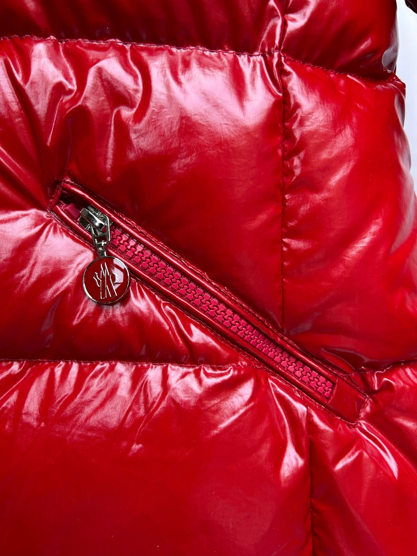 Куртки И Пуховики Женские Moncler 18002371