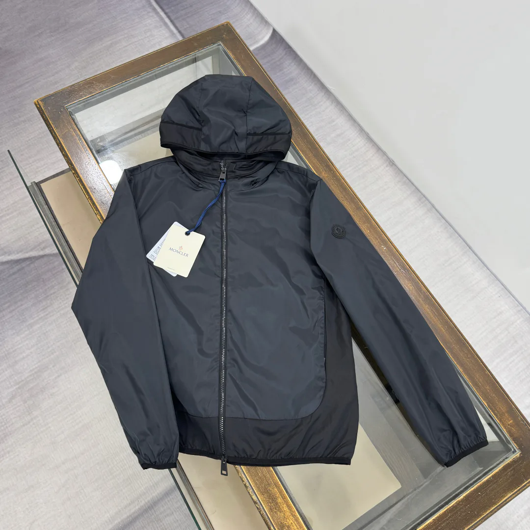 Куртки И Пуховики Женские Moncler 18002120