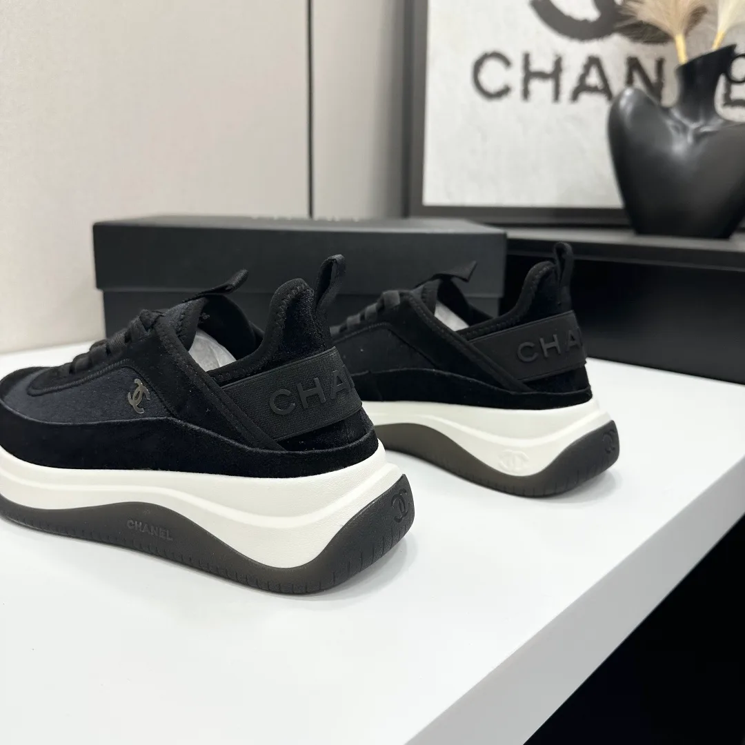 Кроссовки Женские Chanel 11463008